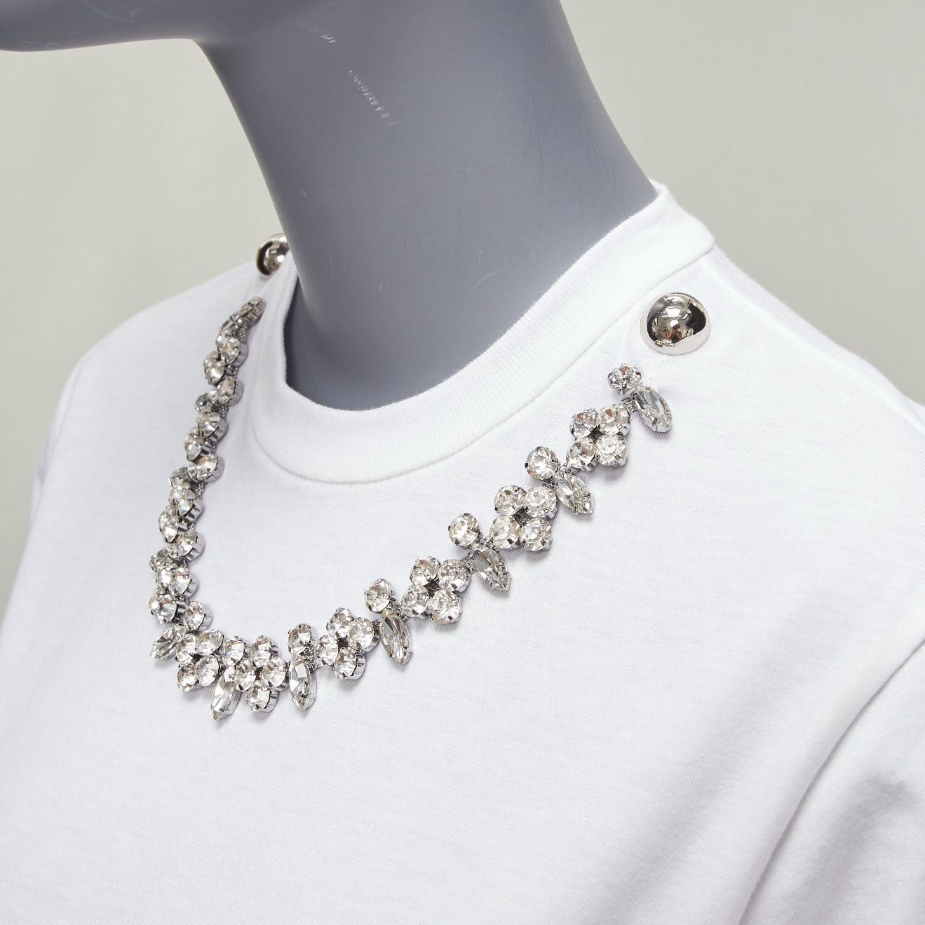 Christopher Kane CHRISTOPHER KANE crystal rhinestone dome stud necklace white cotton tshirt XS Size S / US 4 / IT 40 - 2 Thumbnail