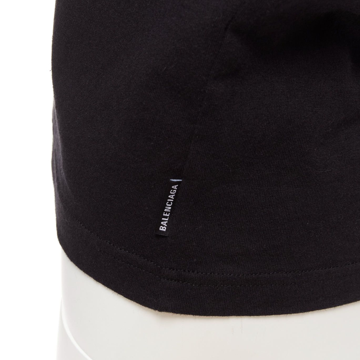 Balenciaga BALENCIAGA 2018 black You Are The World rainbow globe print cropped tshirt XS Size S / US 4 / IT 40 - 7 Thumbnail