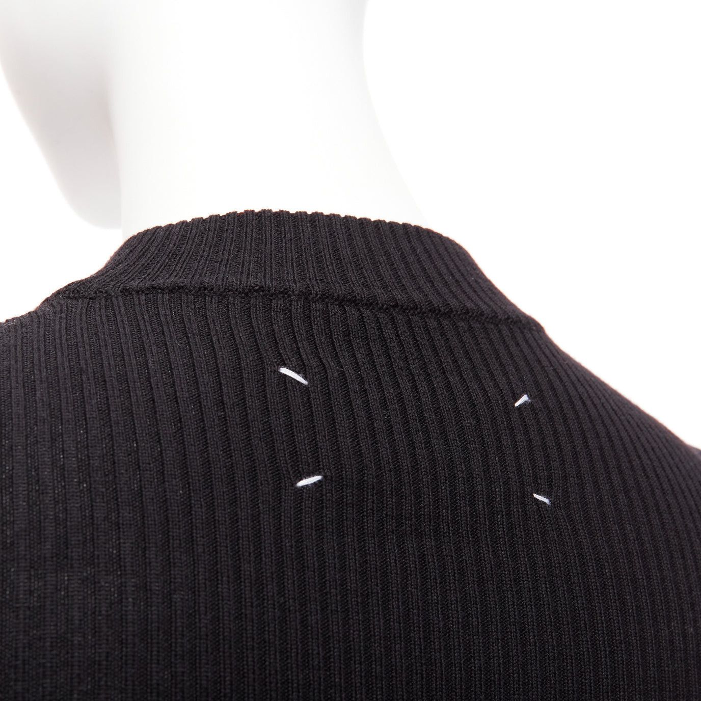 Maison Margiela MAISON MARGIELA 2015 100% wool black crew ribbed sock knit crop top XS Size S / US 4 / IT 40 - 7 Thumbnail