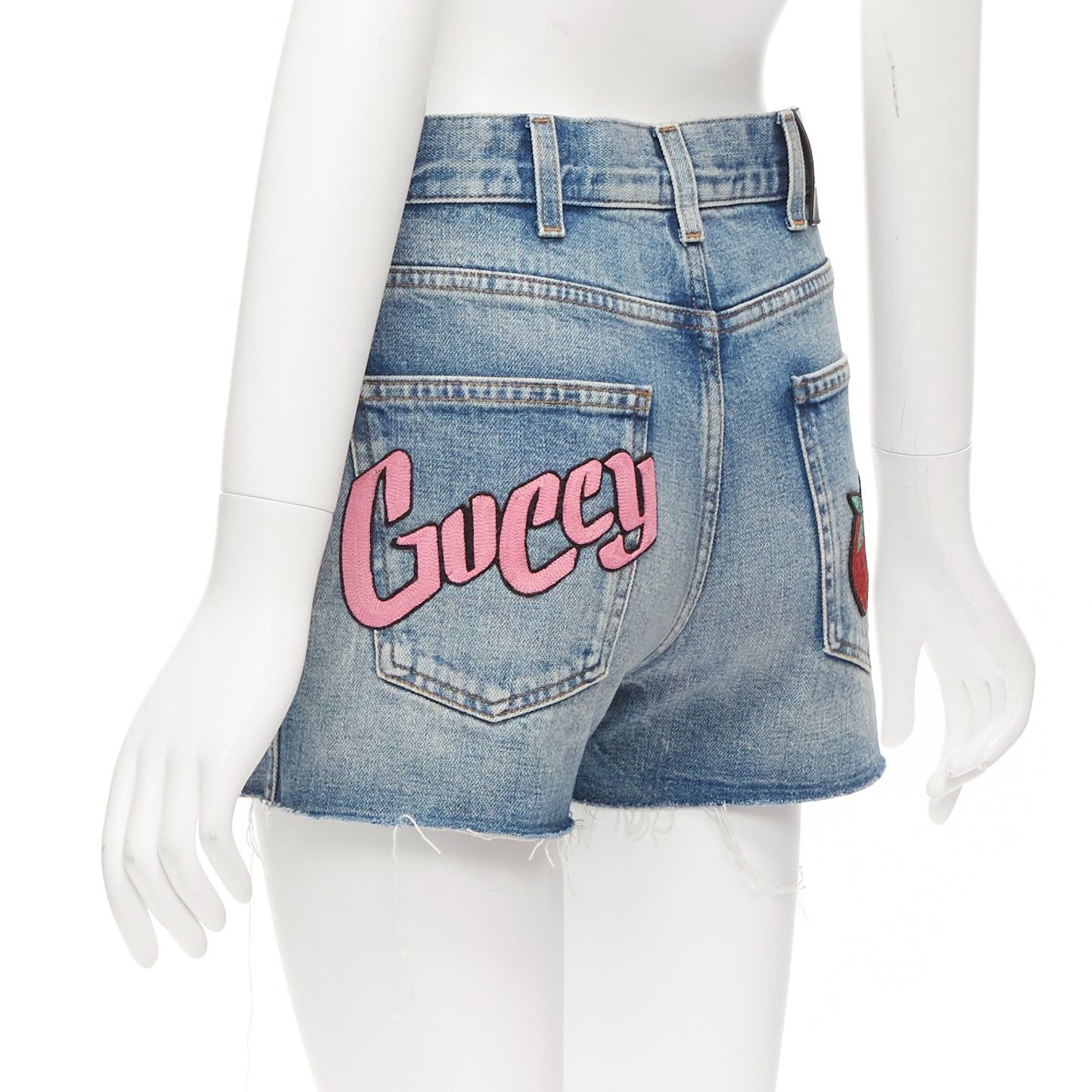 Gucci GUCCI pink logo graffiti red strawberry patch blue denim cut off shorts 22" Size 25" / US 0 / IT 36 - 6 Thumbnail