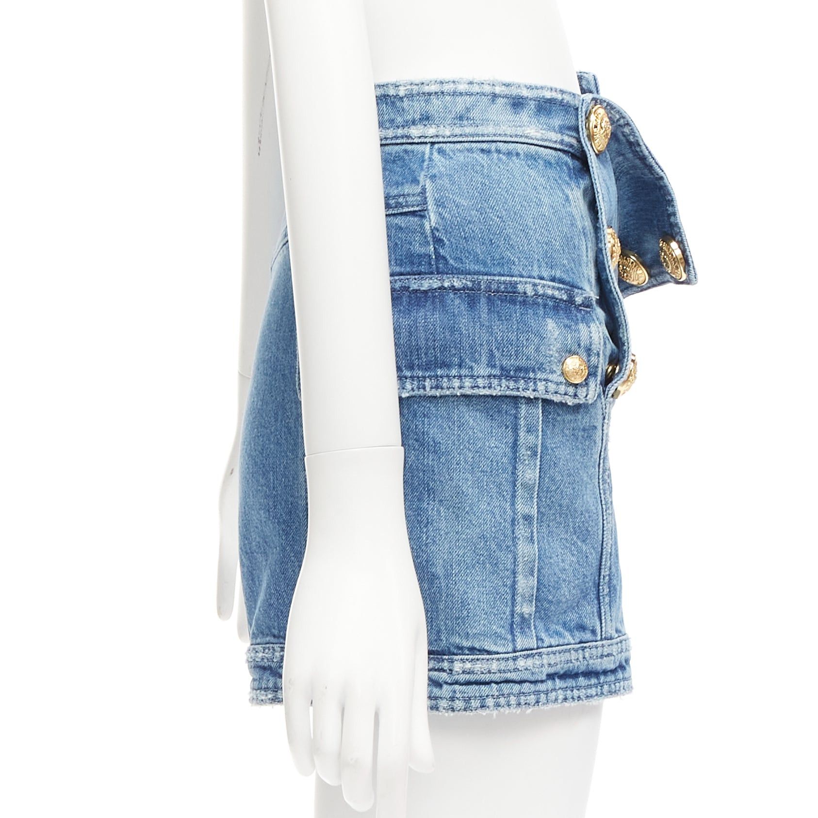 Balmain BALMAIN blue distressed denim gold buttons high waisted cargo shorts FR34 XS Size 26" / US 2 / IT 38 - 5 Thumbnail
