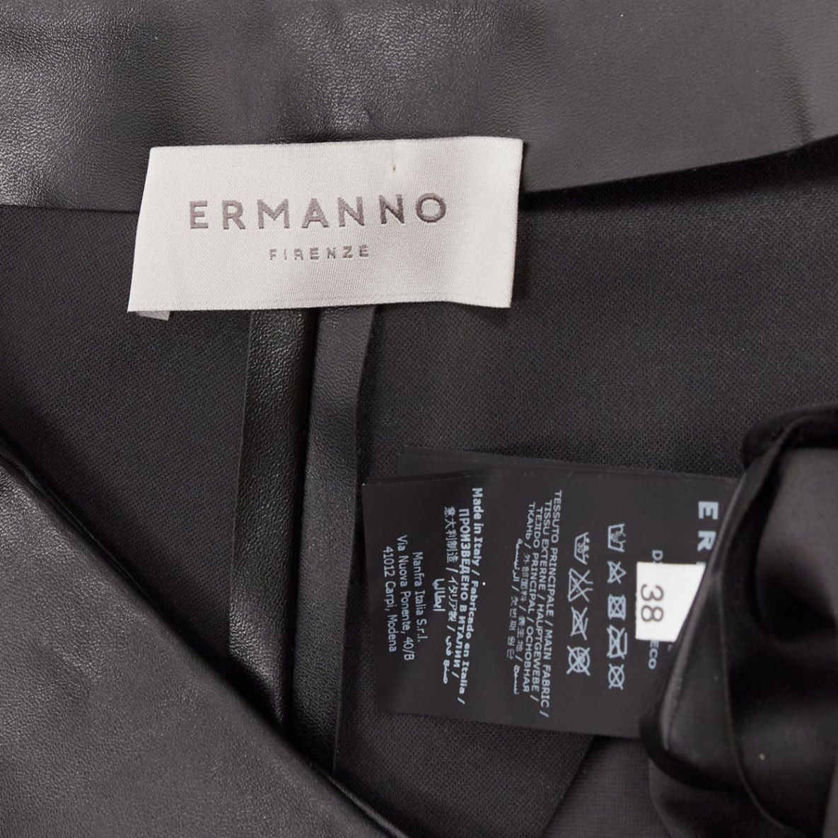 Ermanno Scervino ERMANNO SCERVINO black vegan leather wrap skort lace trim shorts IT38 XS Size 26" / US 2 / IT 38 - 8 Thumbnail