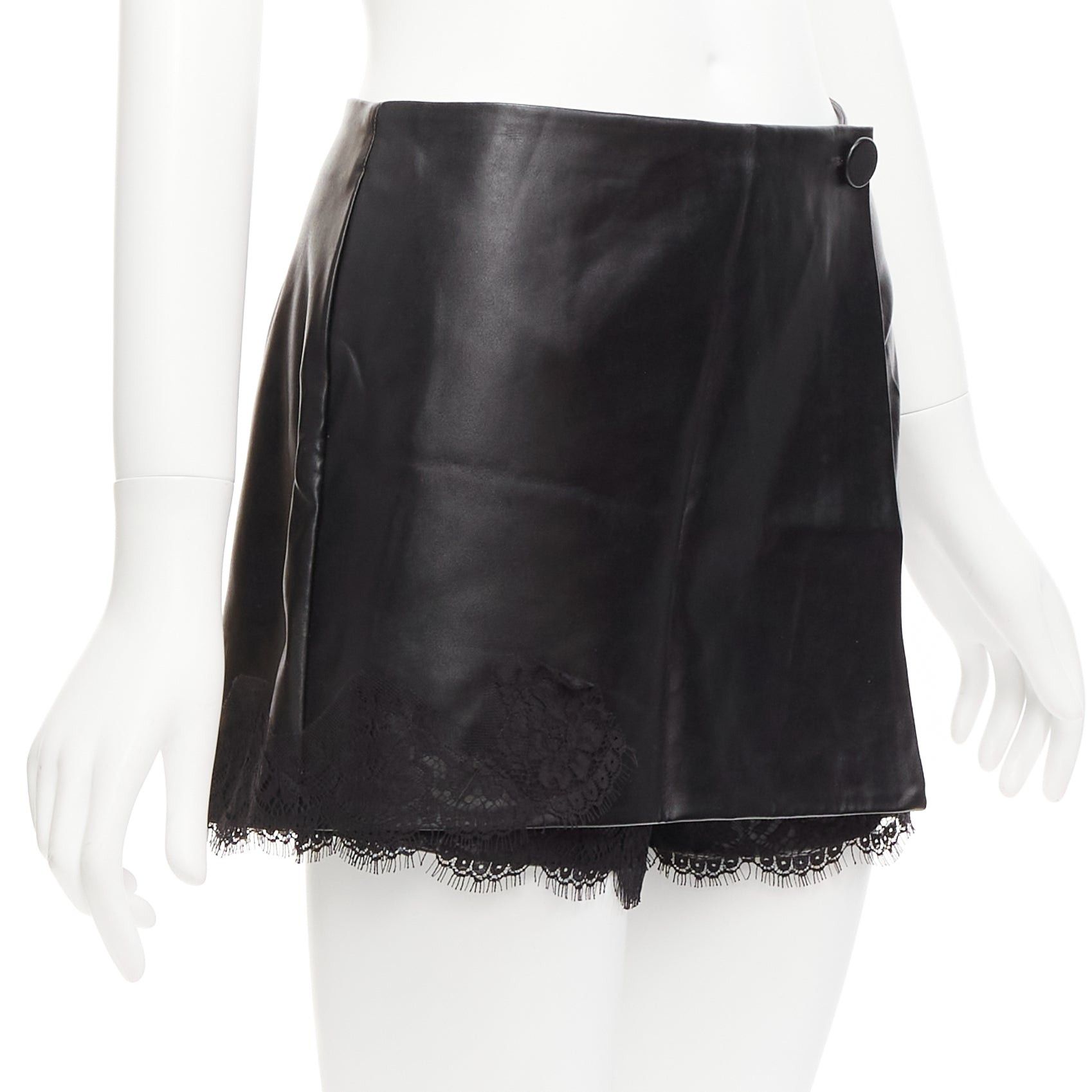 Ermanno Scervino ERMANNO SCERVINO black vegan leather wrap skort lace trim shorts IT38 XS Size 26" / US 2 / IT 38 - 3 Thumbnail