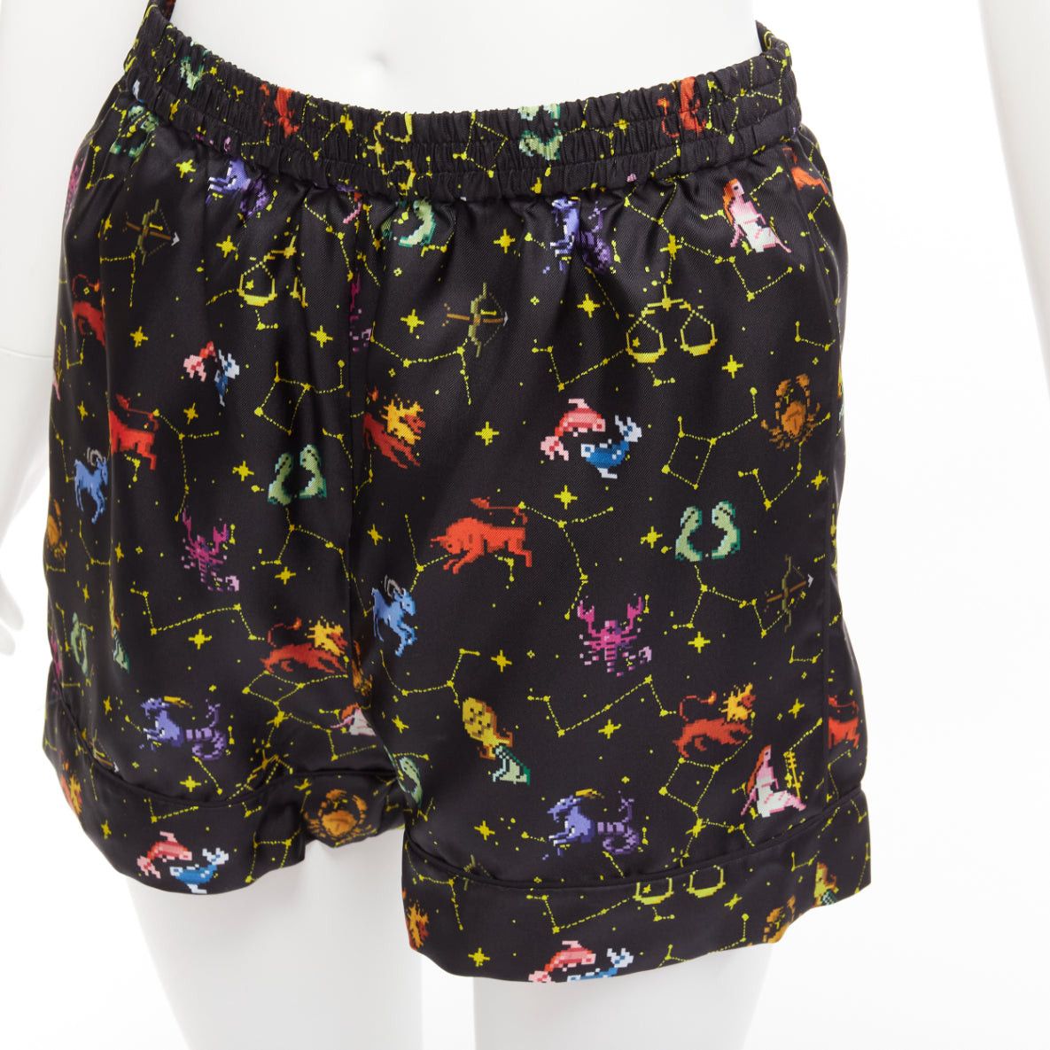Dior DIOR Lucky Dior 100% silk black colorful astrology cuffed boxer shorts FR32 XXS Size 25" / US 0 / IT 36 - 2 Thumbnail