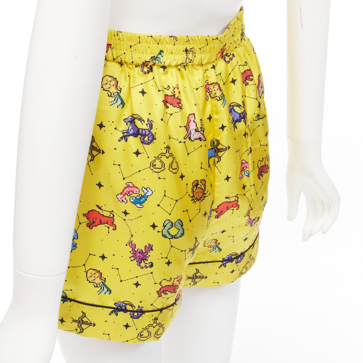 Dior CHRISTIAN DIOR 100% silk Lucky Dior yellow astrology boxer shorts FR32 XXS Size 25" / US 0 / IT 36 - 6 Thumbnail