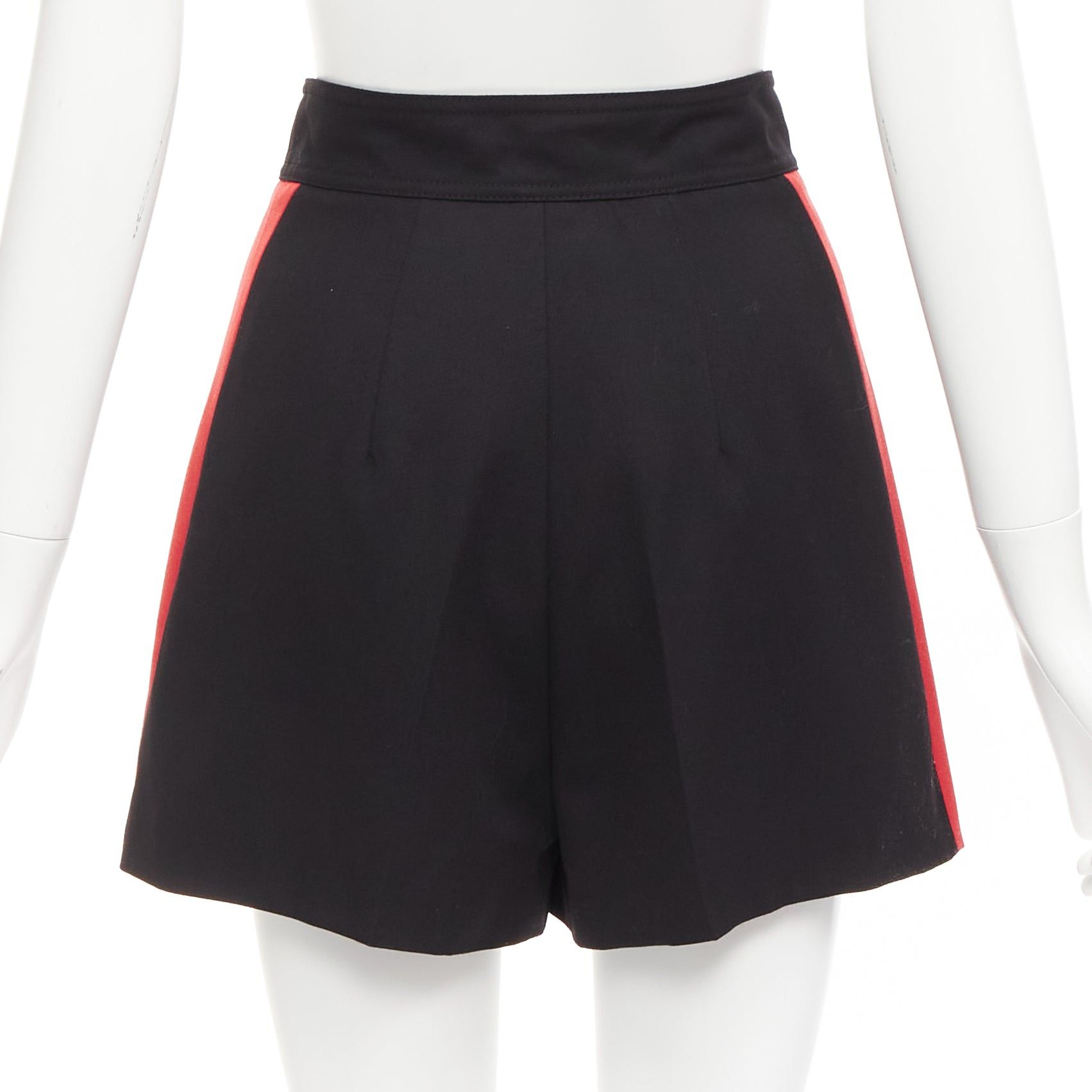 Alexander McQueen ALEXANDER MCQUEEN 2018 red white stripe black virgin wool wide shorts IT38 XS Size 26" / US 2 / IT 38 - 5 Thumbnail