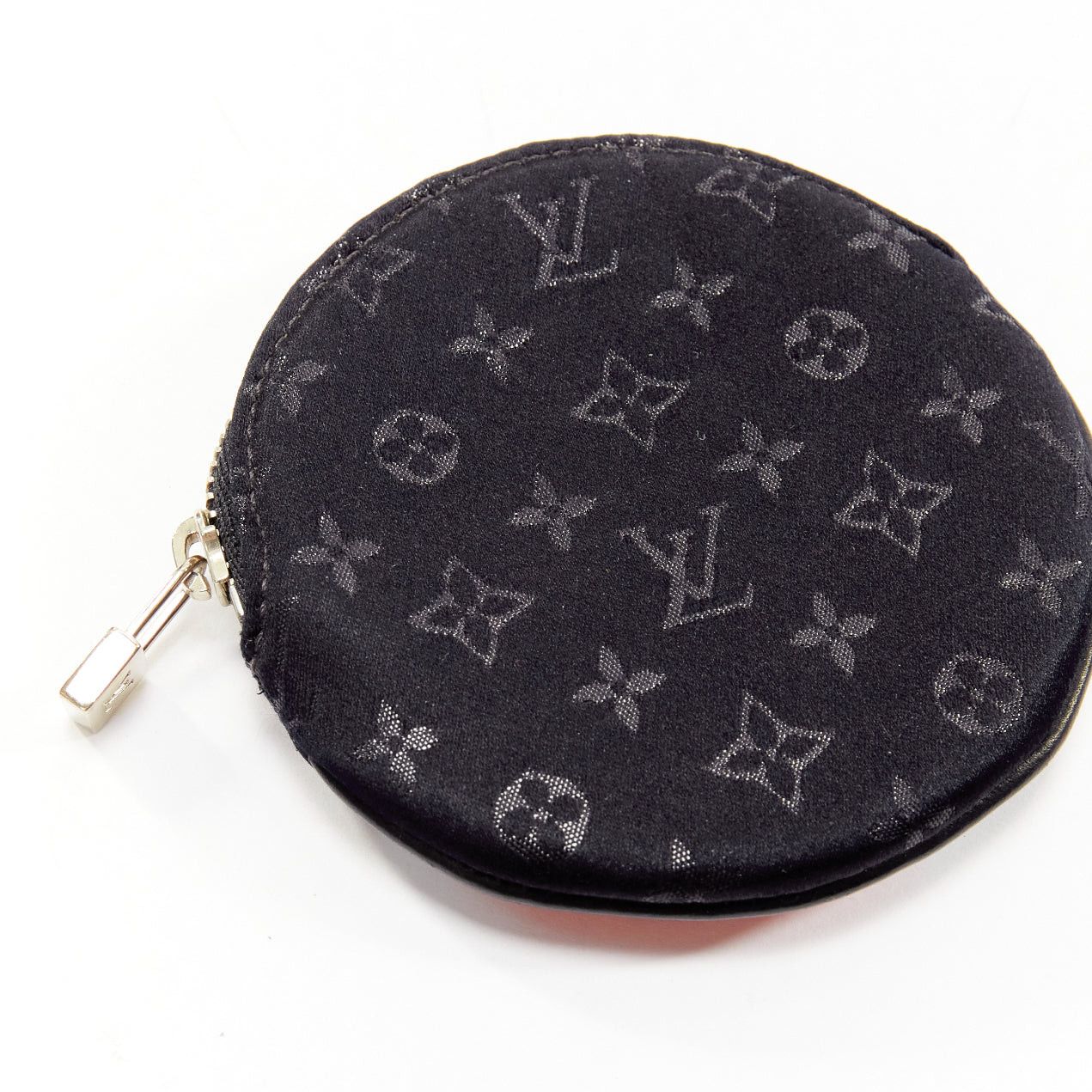 Louis Vuitton LOUIS VUITTON Mini Monogram Conte de Fees Apple black monogram circle coins pouch bag Size ONE SIZE - 3 Thumbnail