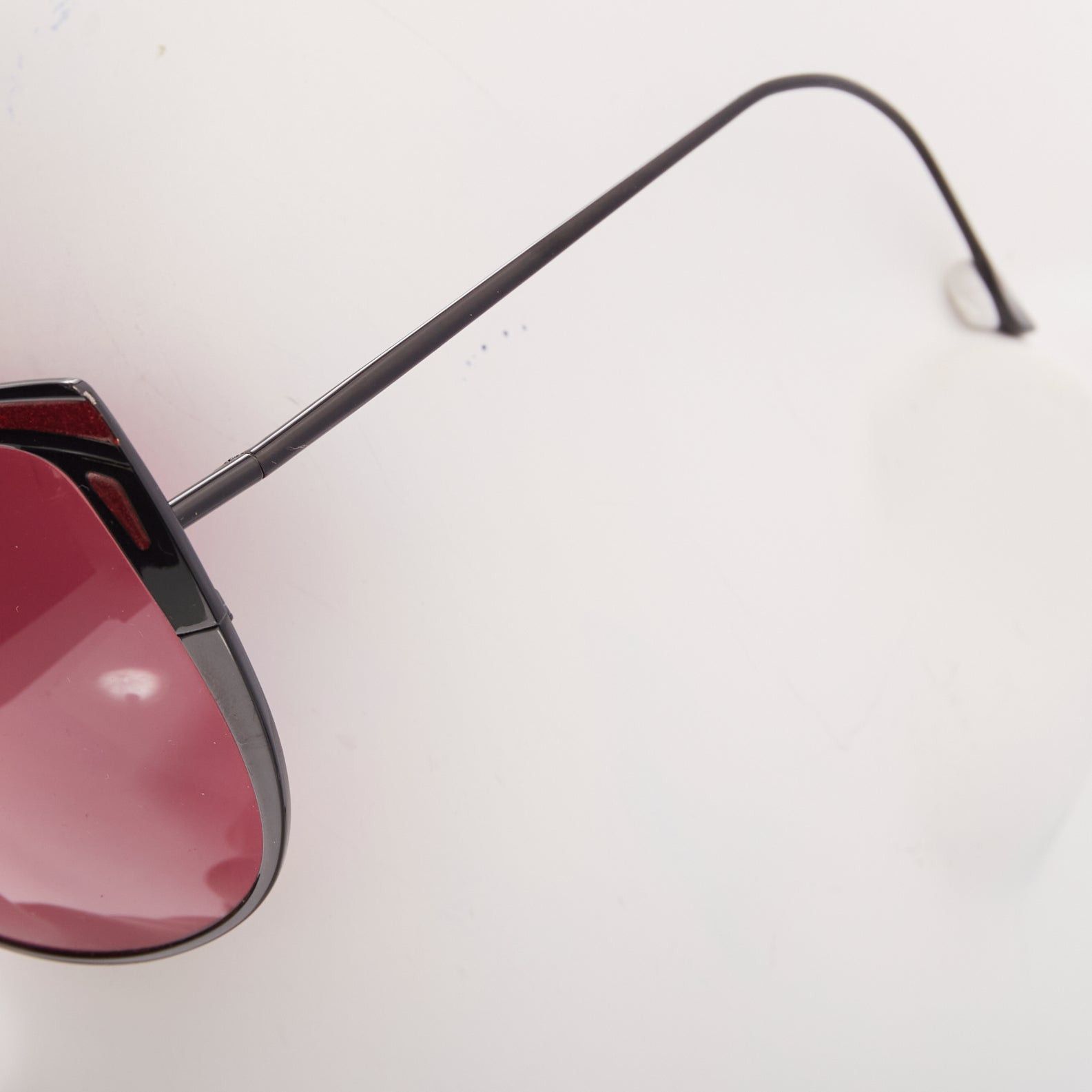 Other FRENCY AND MERCURY Fox Beat pink lens red glitter oversize sunglasses Size ONE SIZE - 6 Thumbnail