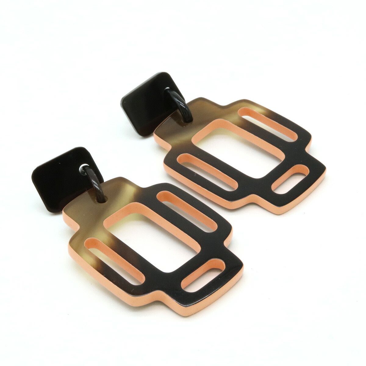 Hermes Hermes Hermes Buffalo Horn Rhythm Earrings Multicolor/Salmon Pink Natural Material Earrings DUTY FREE for USA Size ONE SIZE - 2 Thumbnail