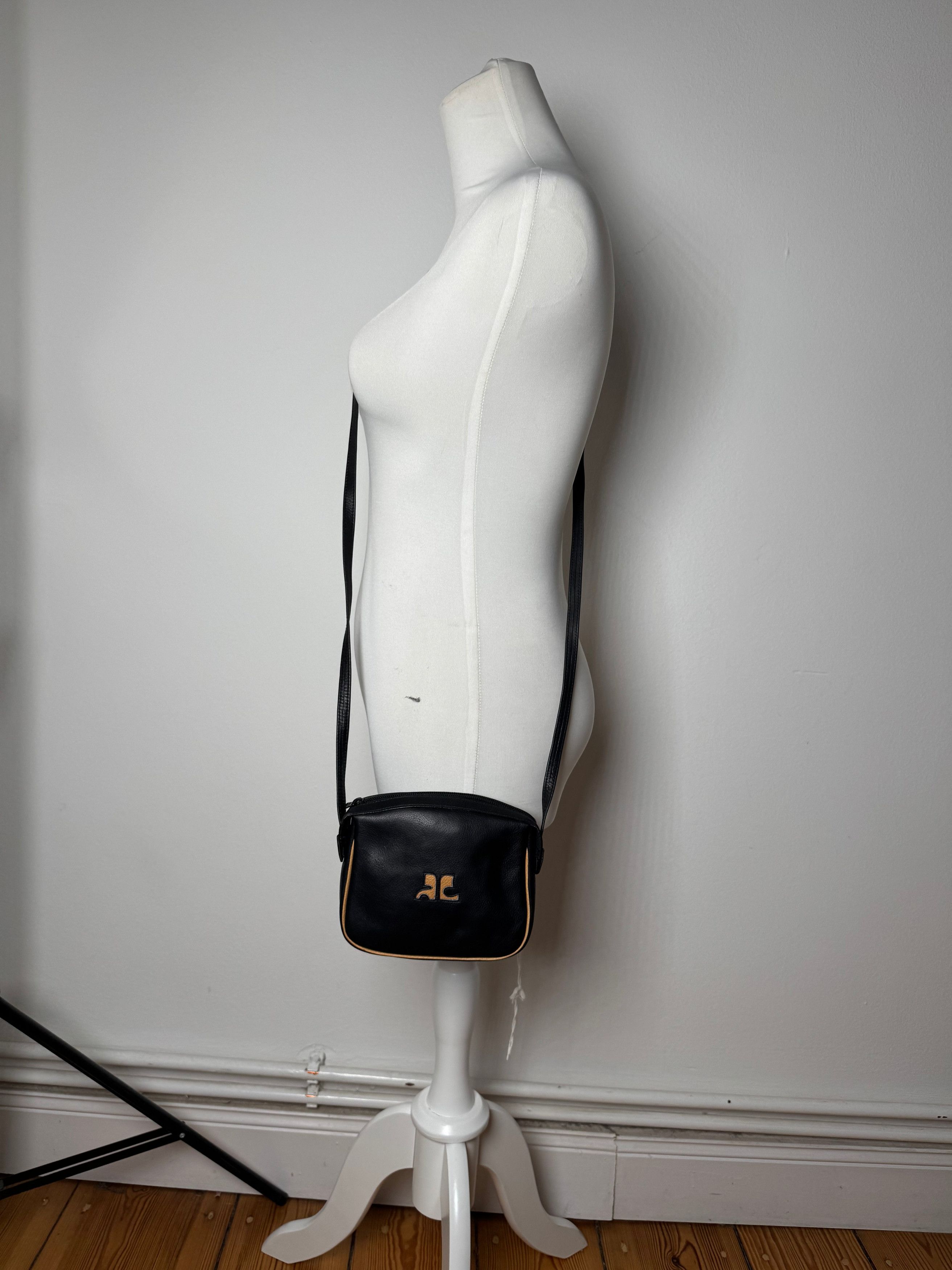 Courreges Vintage Leather Crossbody Bag black Size ONE SIZE - 8 Thumbnail