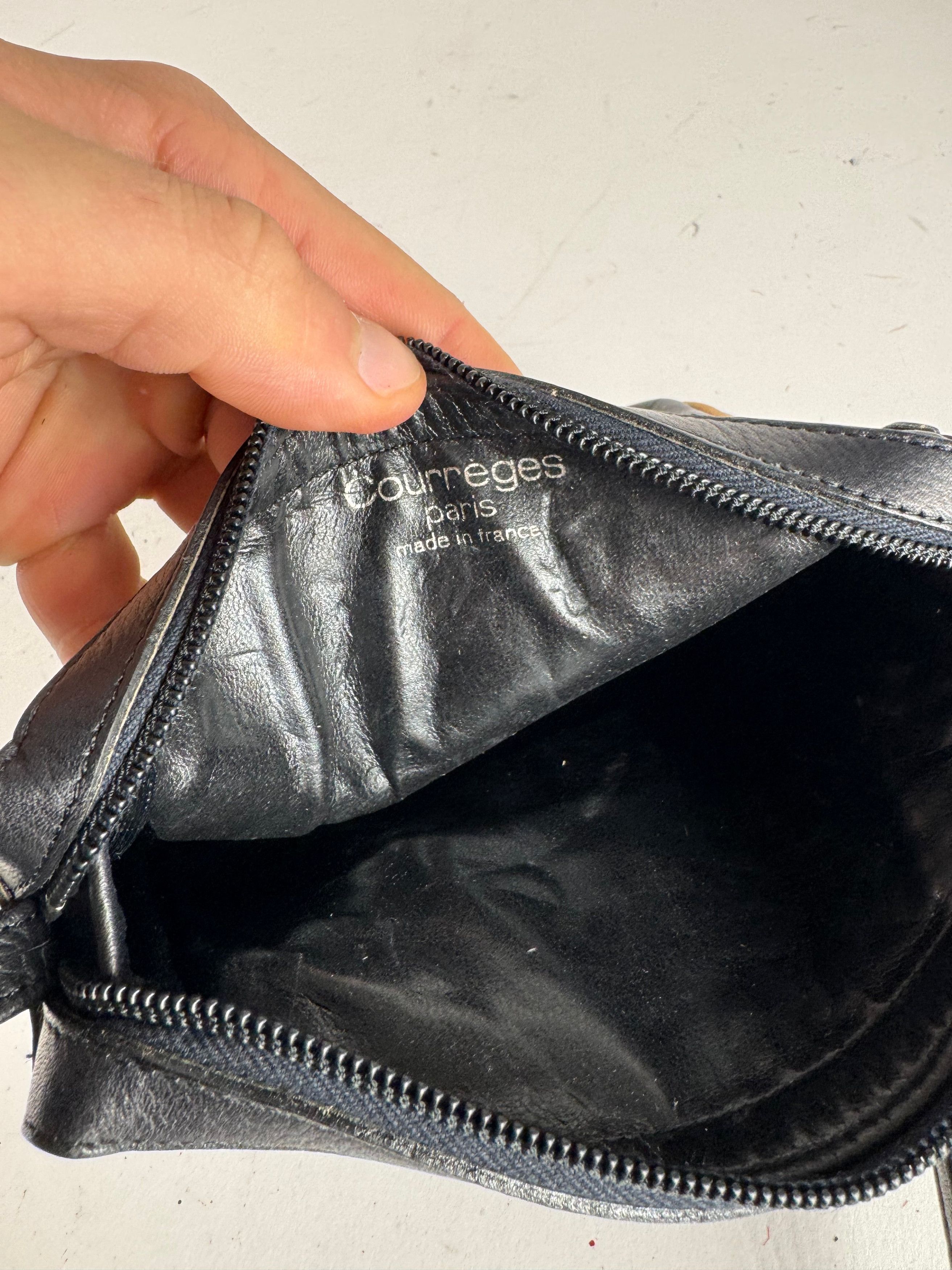 Courreges Vintage Leather Crossbody Bag black Size ONE SIZE - 13 Thumbnail