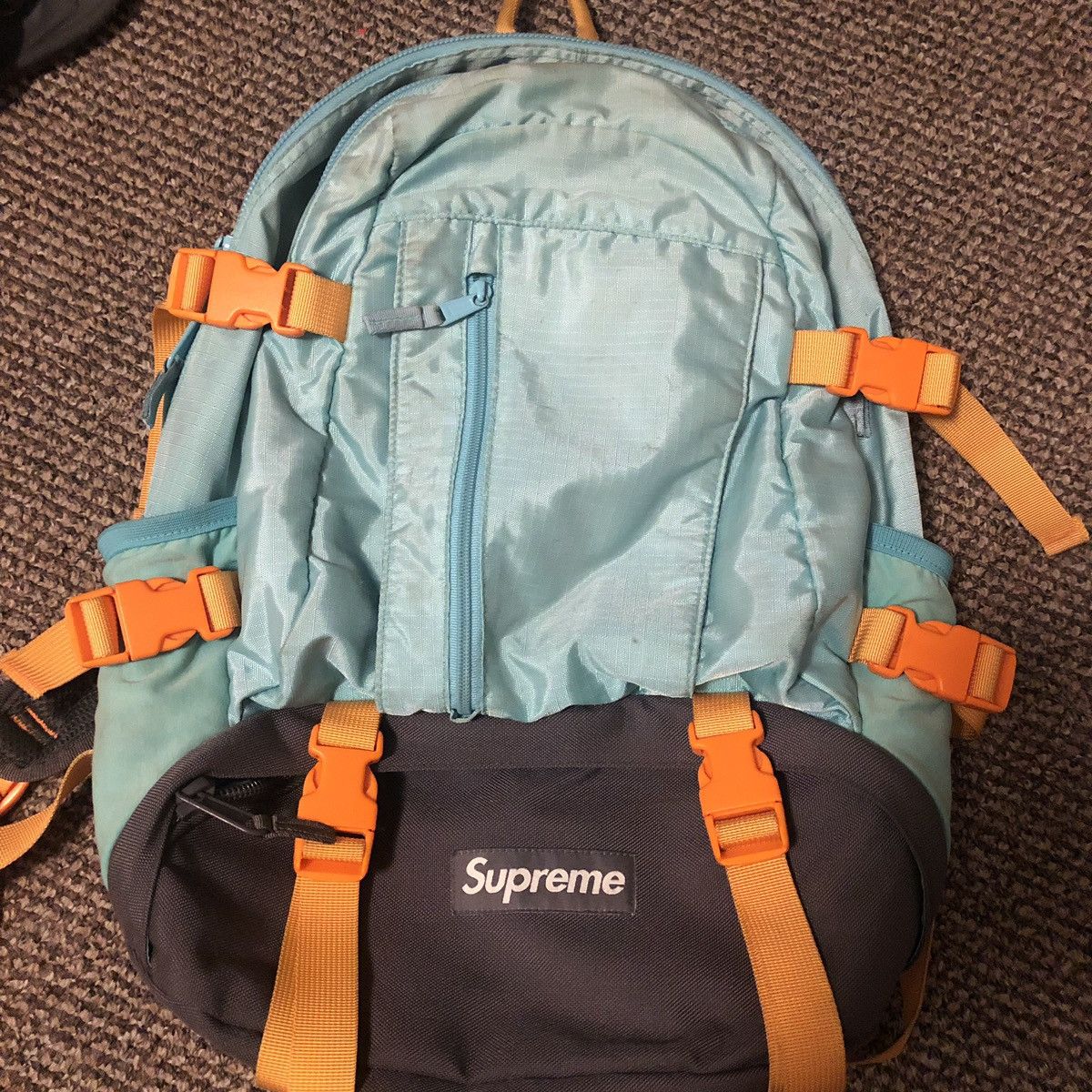 Supreme el outlet martillo backpack