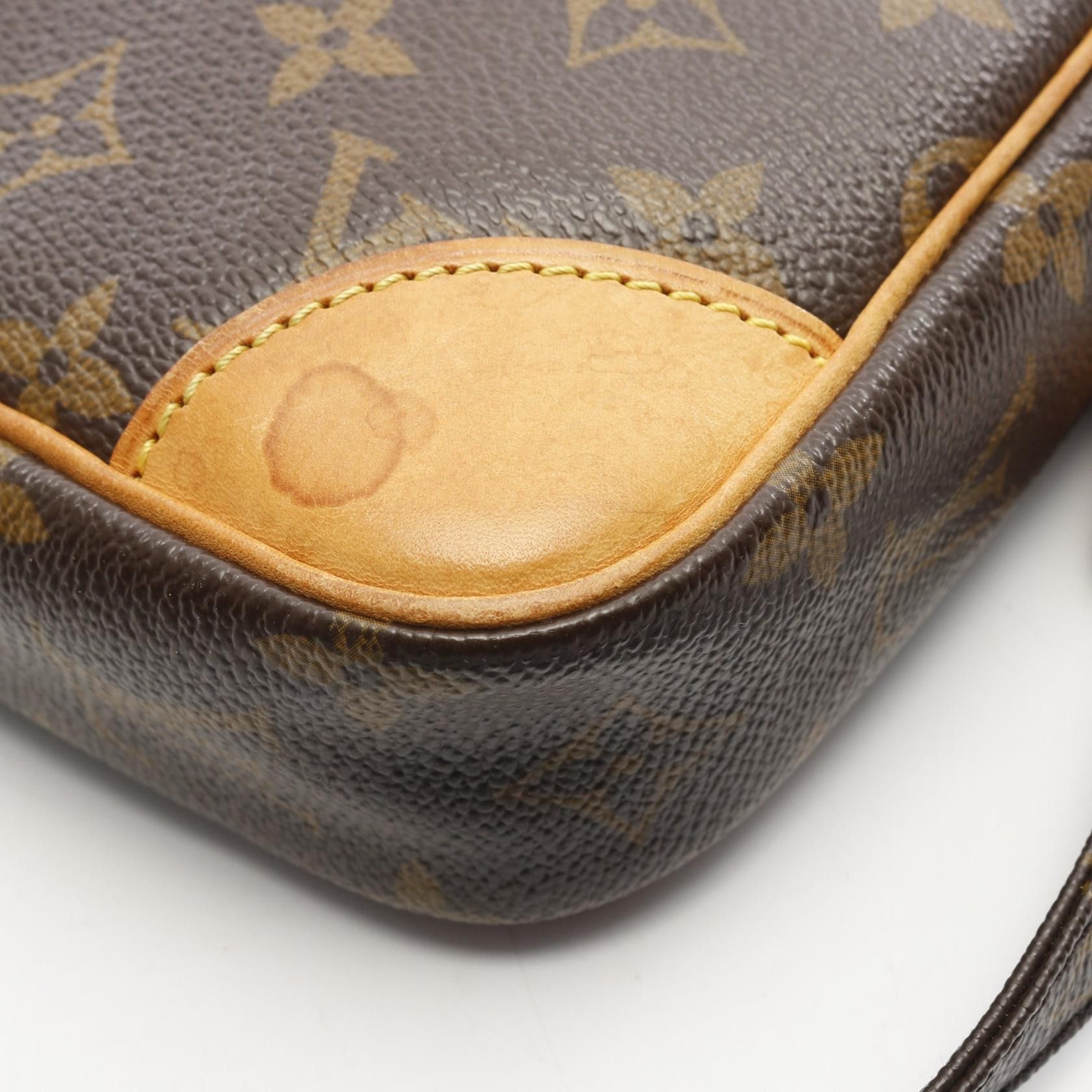 Louis Vuitton Louis Vuitton Louis Vuitton Danube Monogram Coated Canvas Shoulder Bag Canvas Shoulder Bag M45266 DUTY FREE for USA Size ONE SIZE - 9 Thumbnail