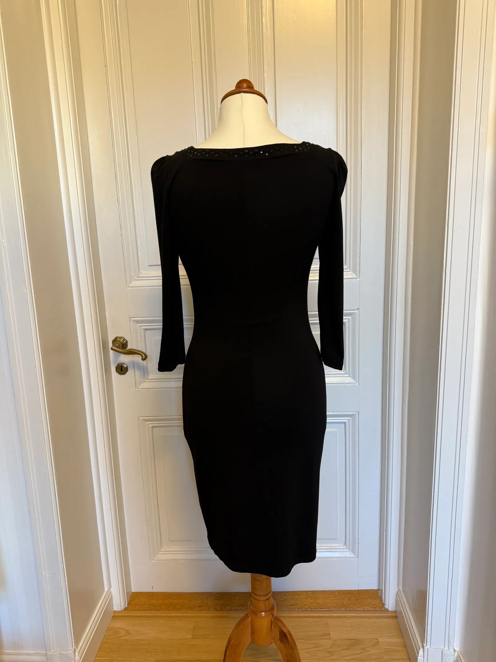 Moschino Moschino Dress Size S / US 4 / IT 40 - 4 Thumbnail