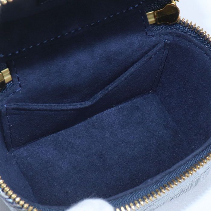 Louis Vuitton Louis Vuitton Louis Vuitton Monogram Laminated Jacquard Shoulder Bag Canvas Vanity Bag M82467 DUTY FREE for USA Size ONE SIZE - 4 Thumbnail