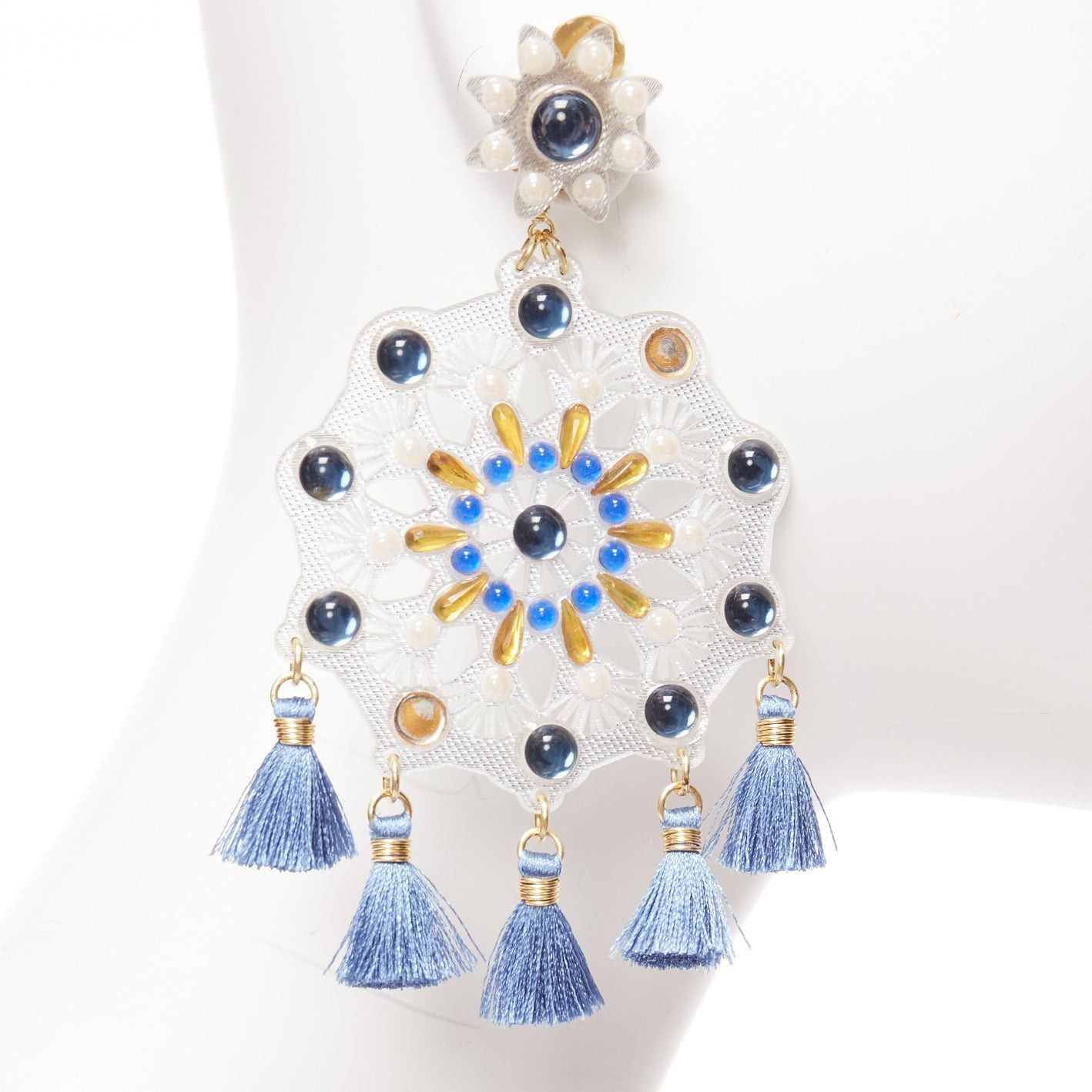 Other MERCEDES SALAZAR clear acrylic blue beads tassels clip on drop earrings Size ONE SIZE - 4 Thumbnail