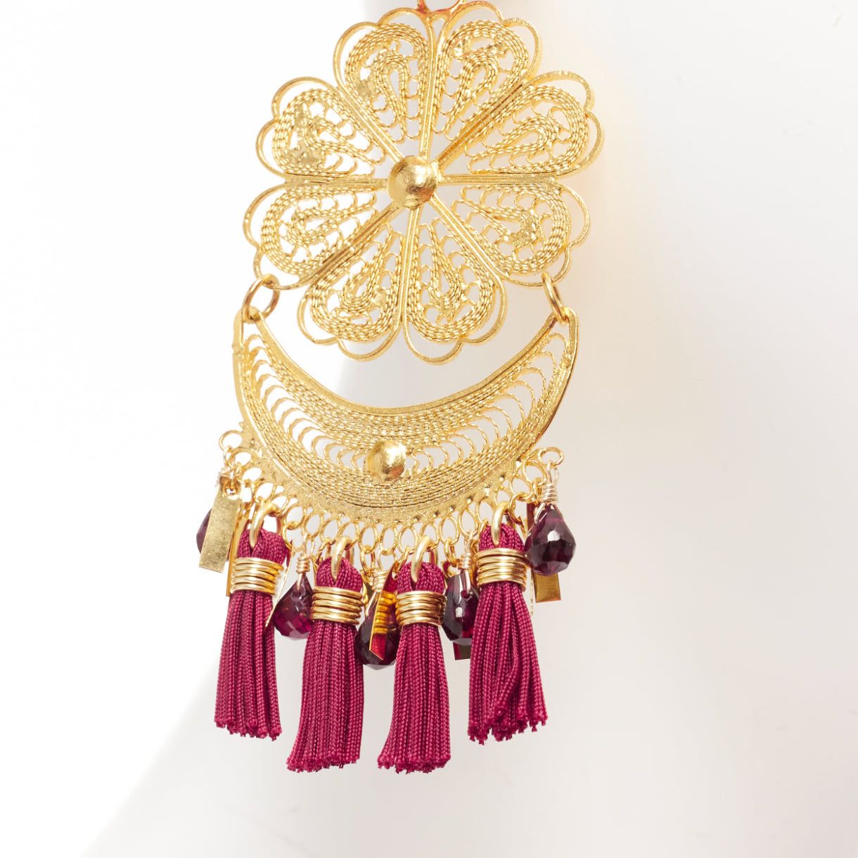 Other MERCEDES SALAZAR gold flower metal red tassel plastic clip earrings Pair Size ONE SIZE - 5 Thumbnail