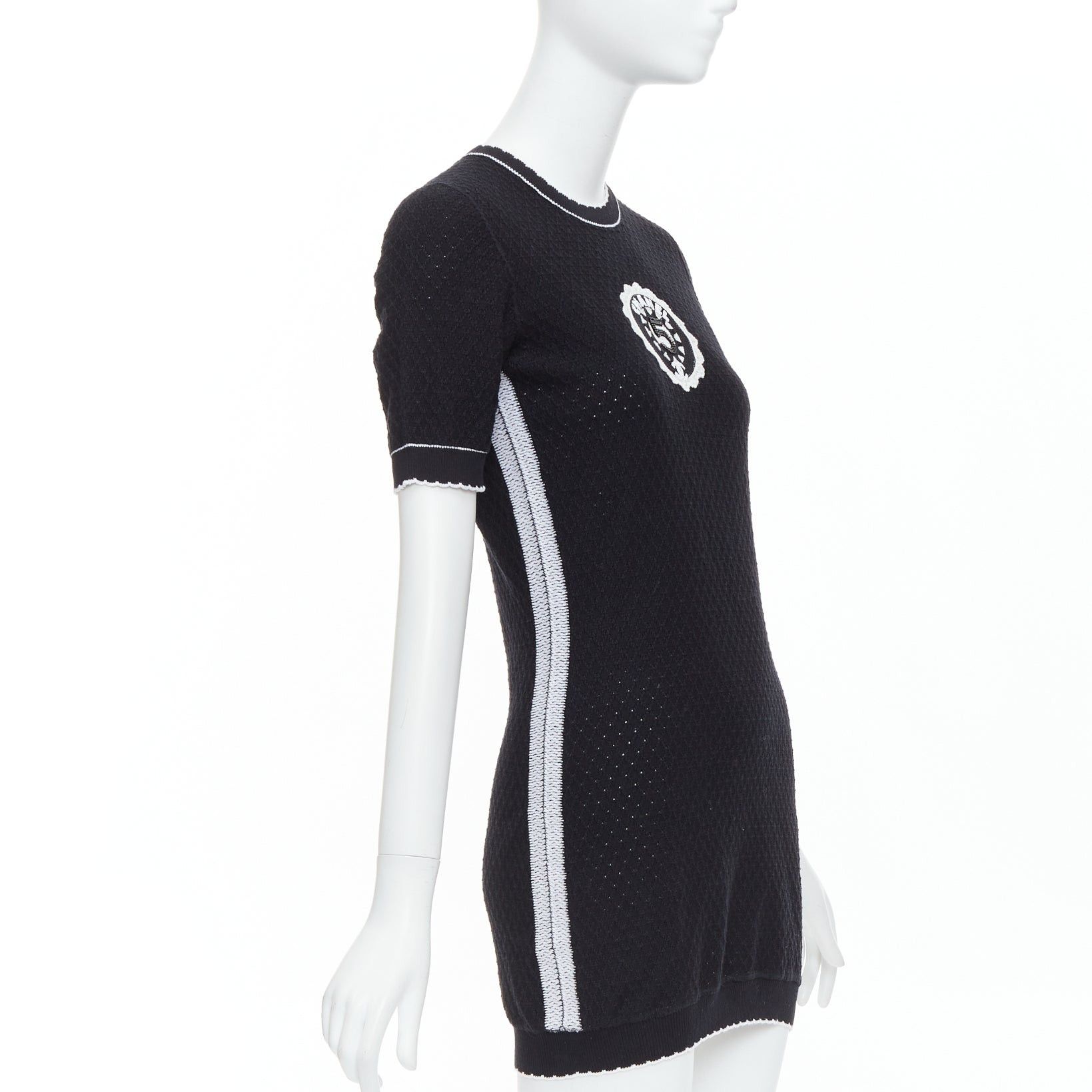 Chanel CHANEL 23C black cotton CC No.5 bead broderie pointelle dress FR34 XS Size XS / US 0-2 / IT 36-38 - 3 Thumbnail