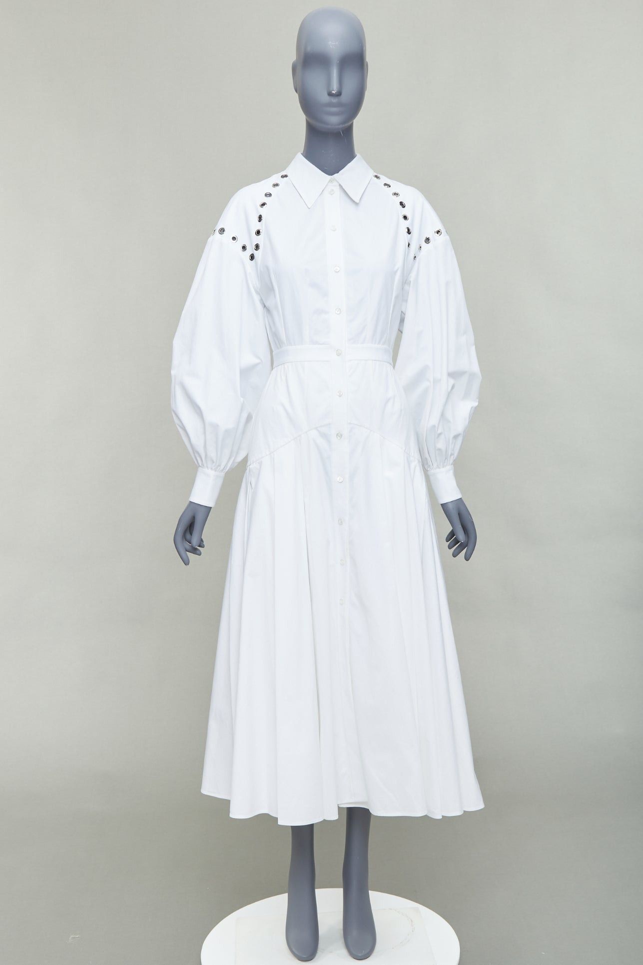 Alexander McQueen ALEXANDER MCQUEEN 2022 white cotton silver grommet midi dress IT38 XS Size M / US 6-8 / IT 42-44 - 9 Thumbnail