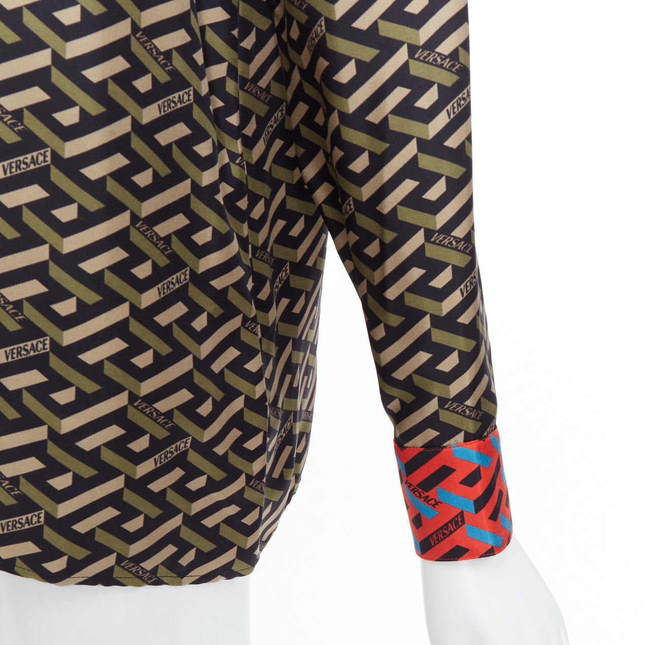 Versace VERSACE La Greca 100% silk green red geometric print logo shirt IT36 XXS Size XS / US 0-2 / IT 36-38 - 7 Thumbnail