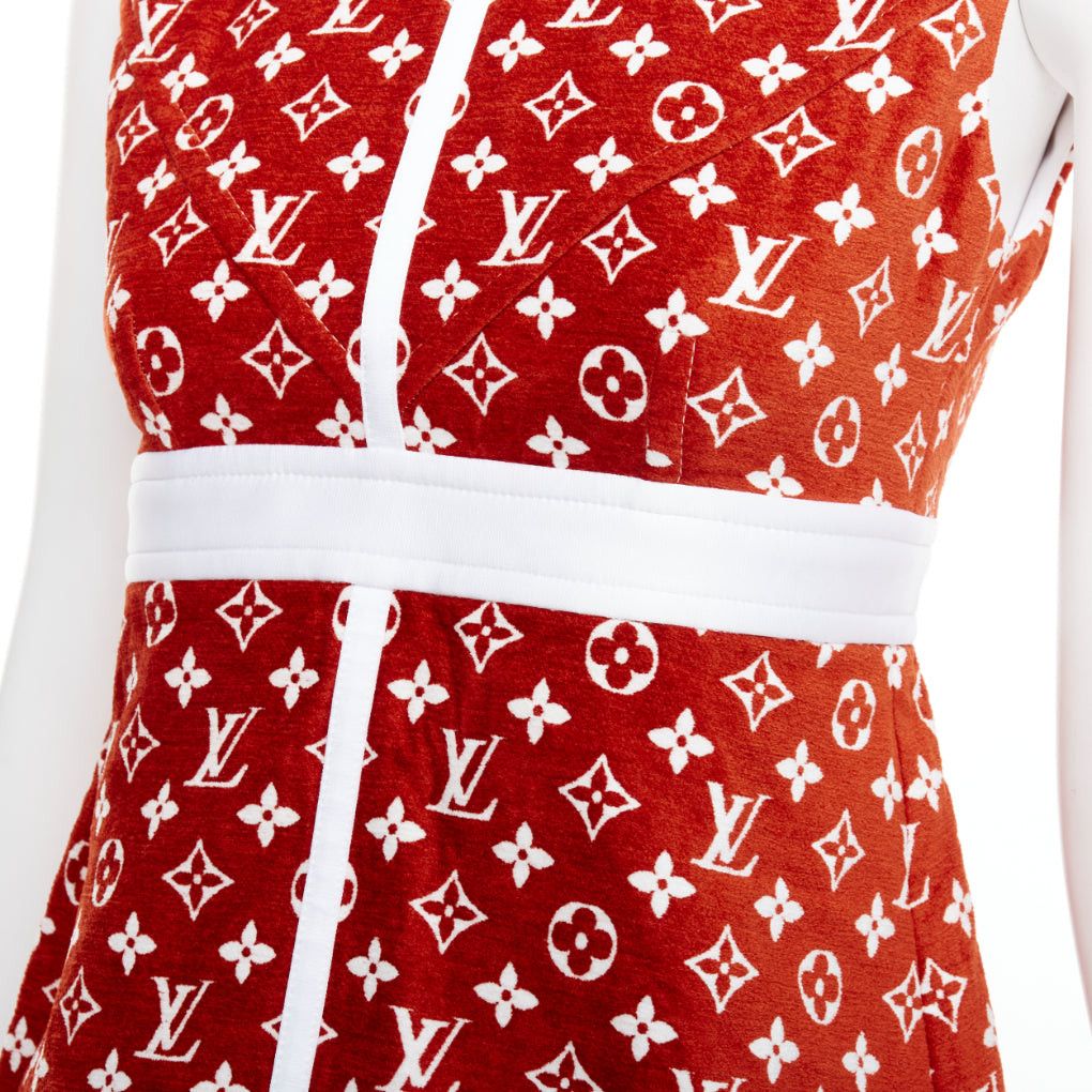 Louis Vuitton LOUIS VUITTON 2022 red white LV monogram gold back zip peplum top FR34 XS Size XS / US 0-2 / IT 36-38 - 7 Thumbnail