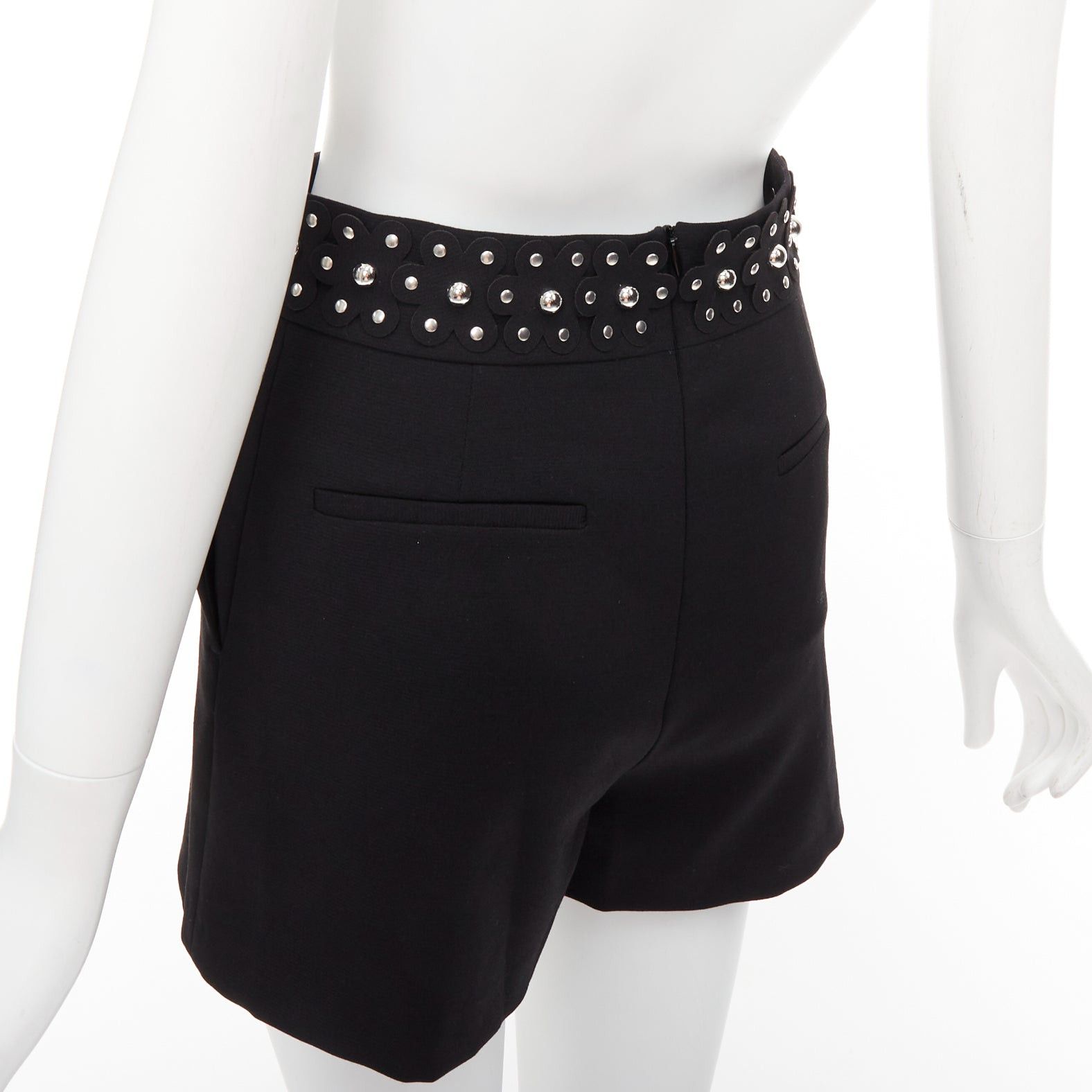 RED Valentino RED VALENTINO silver studded floral laser applique black shorts IT38 XS Size 26" / US 2 / IT 38 - 7 Thumbnail