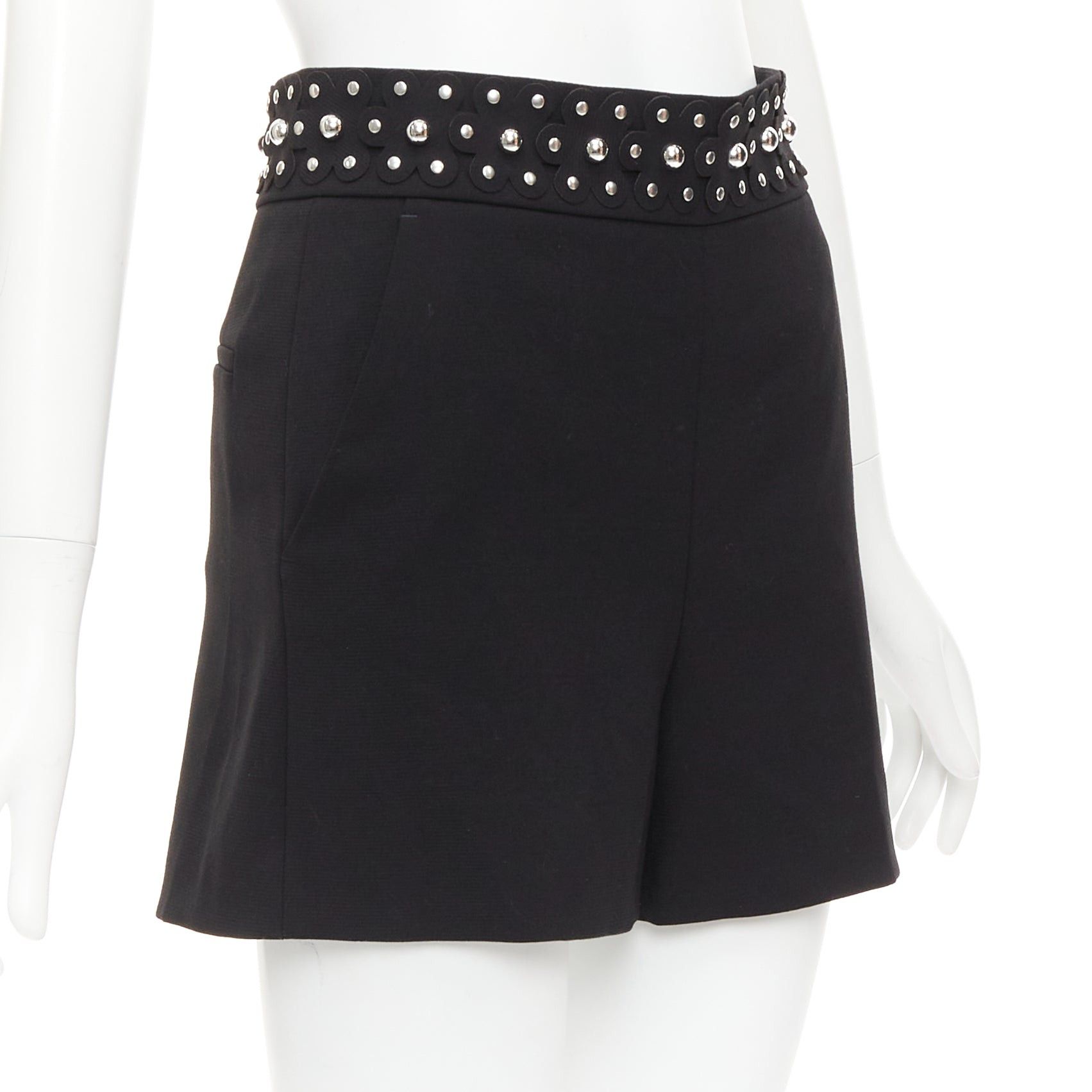 RED Valentino RED VALENTINO silver studded floral laser applique black shorts IT38 XS Size 26" / US 2 / IT 38 - 3 Thumbnail