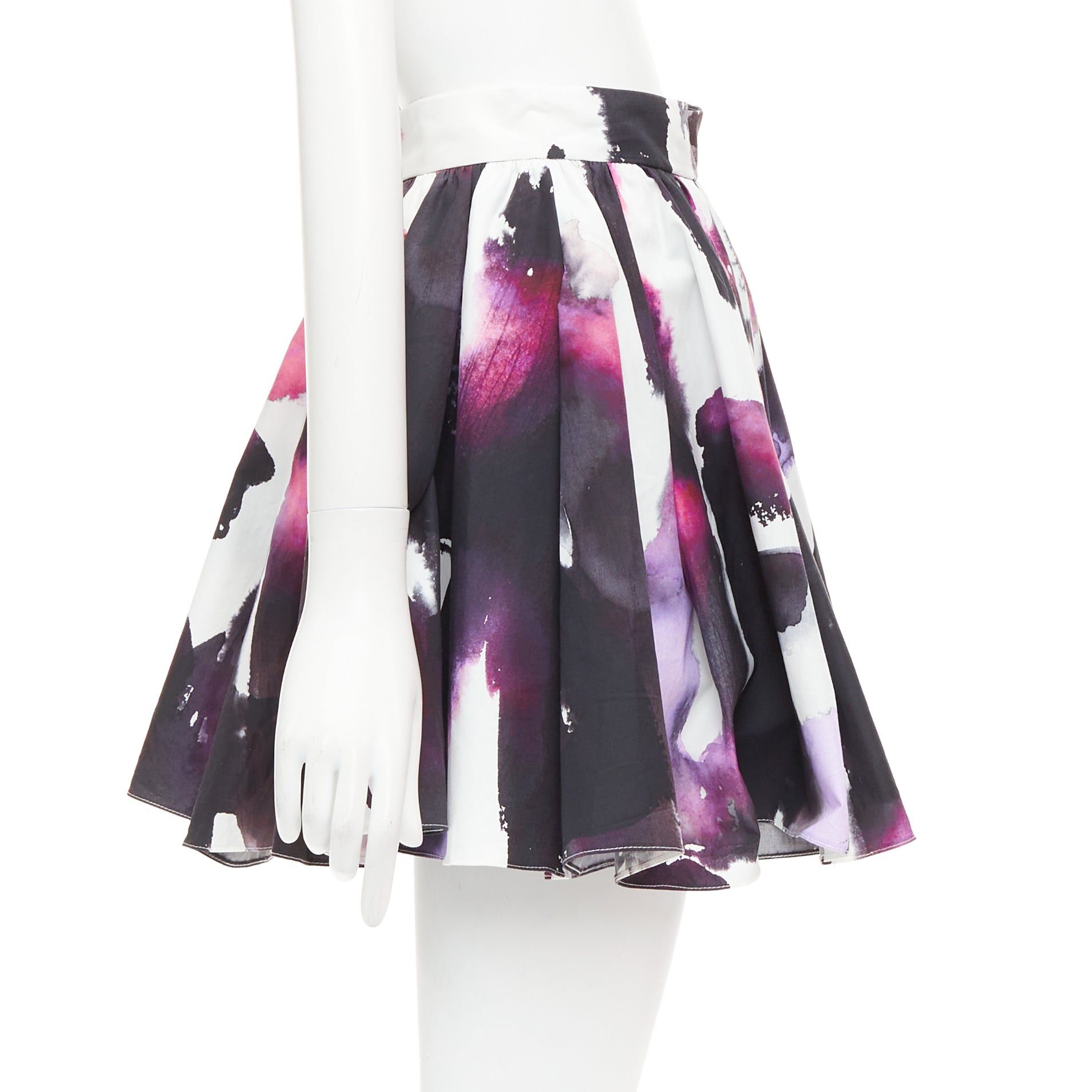 Alexander McQueen ALEXANDER MCQUEEN 2022 purple watercolor paint print pleated skirt IT38 XS Size 26" / US 2 / IT 38 - 4 Thumbnail