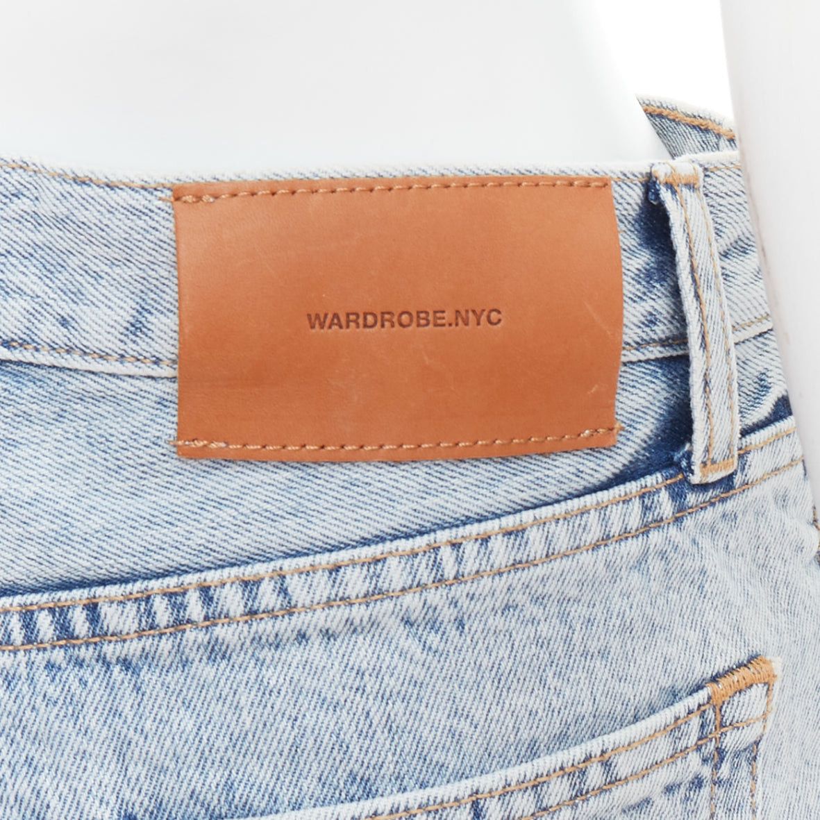 WARDROBE.NYC WARDROBE NYC stone wash blue leather tag mid denim shorts 25" Size 25" / US 0 / IT 36 - 2 Thumbnail
