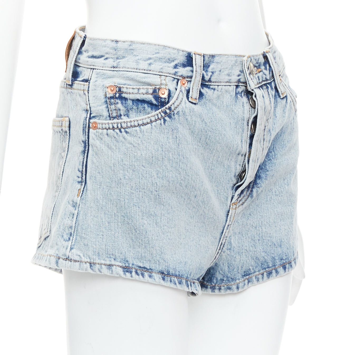 WARDROBE.NYC WARDROBE NYC stone wash blue leather tag mid denim shorts 25" Size 25" / US 0 / IT 36 - 3 Thumbnail