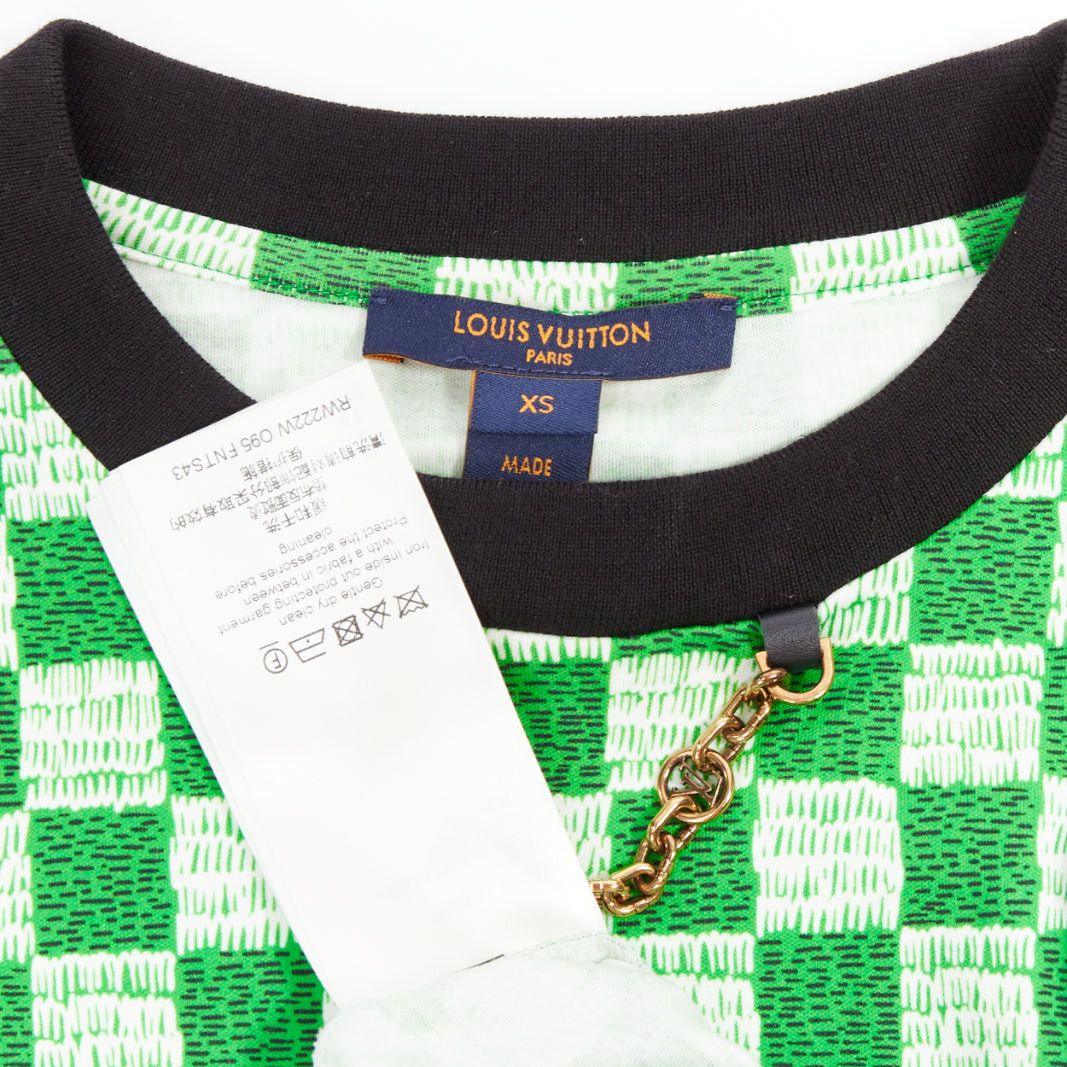 Louis Vuitton LOUIS VUITTON Damier green white cotton LV print chain detail tshirt XS Size S / US 4 / IT 40 - 8 Thumbnail