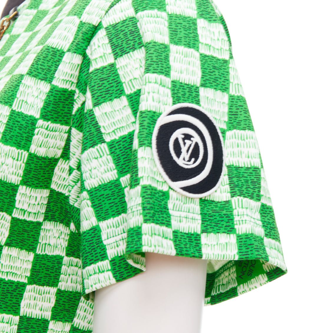 Louis Vuitton LOUIS VUITTON Damier green white cotton LV print chain detail tshirt XS Size S / US 4 / IT 40 - 2 Thumbnail