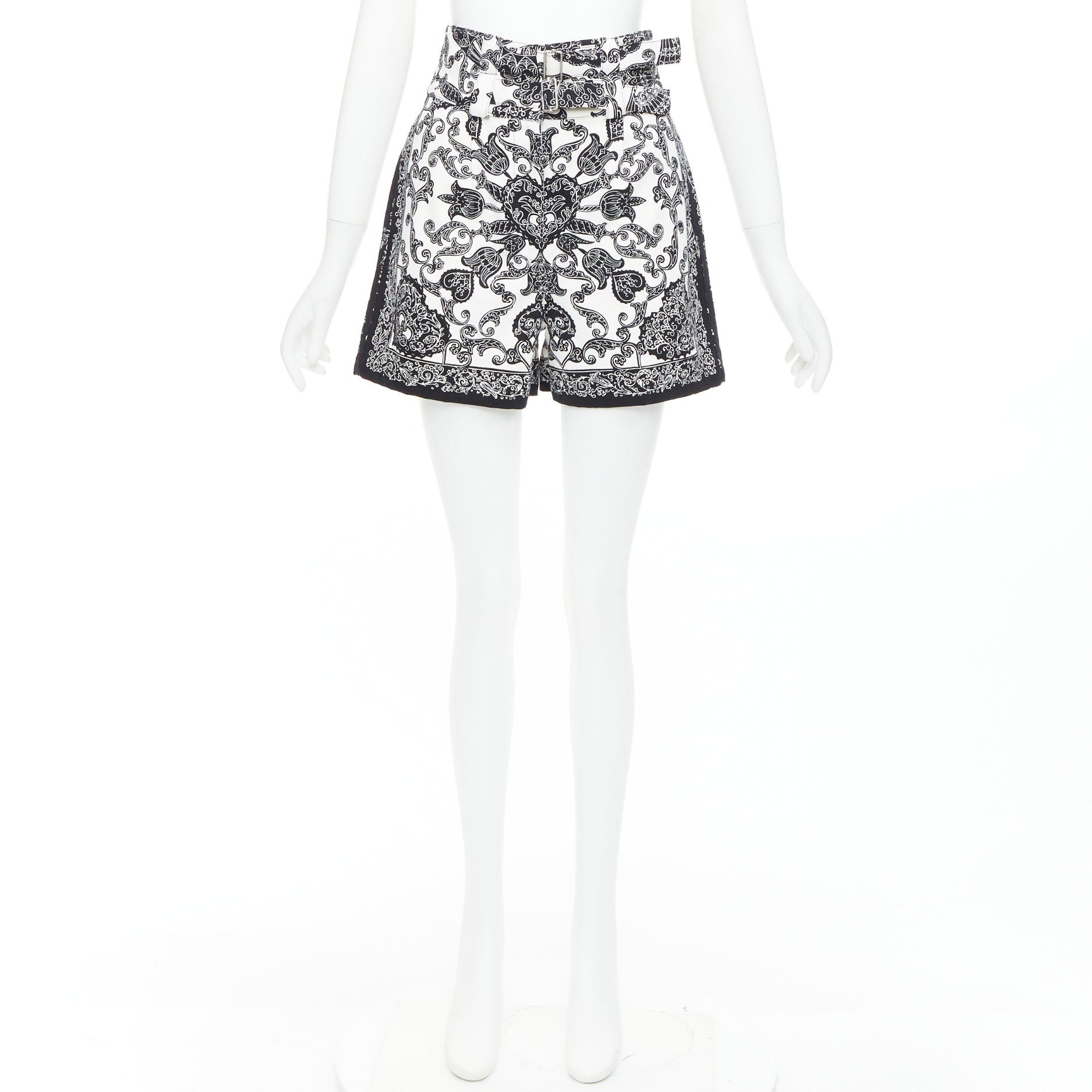 Dior CHRISTIAN DIOR black white cotton handkerchief double belt shorts FR34 XS Size 26" / US 2 / IT 38 - 9 Thumbnail