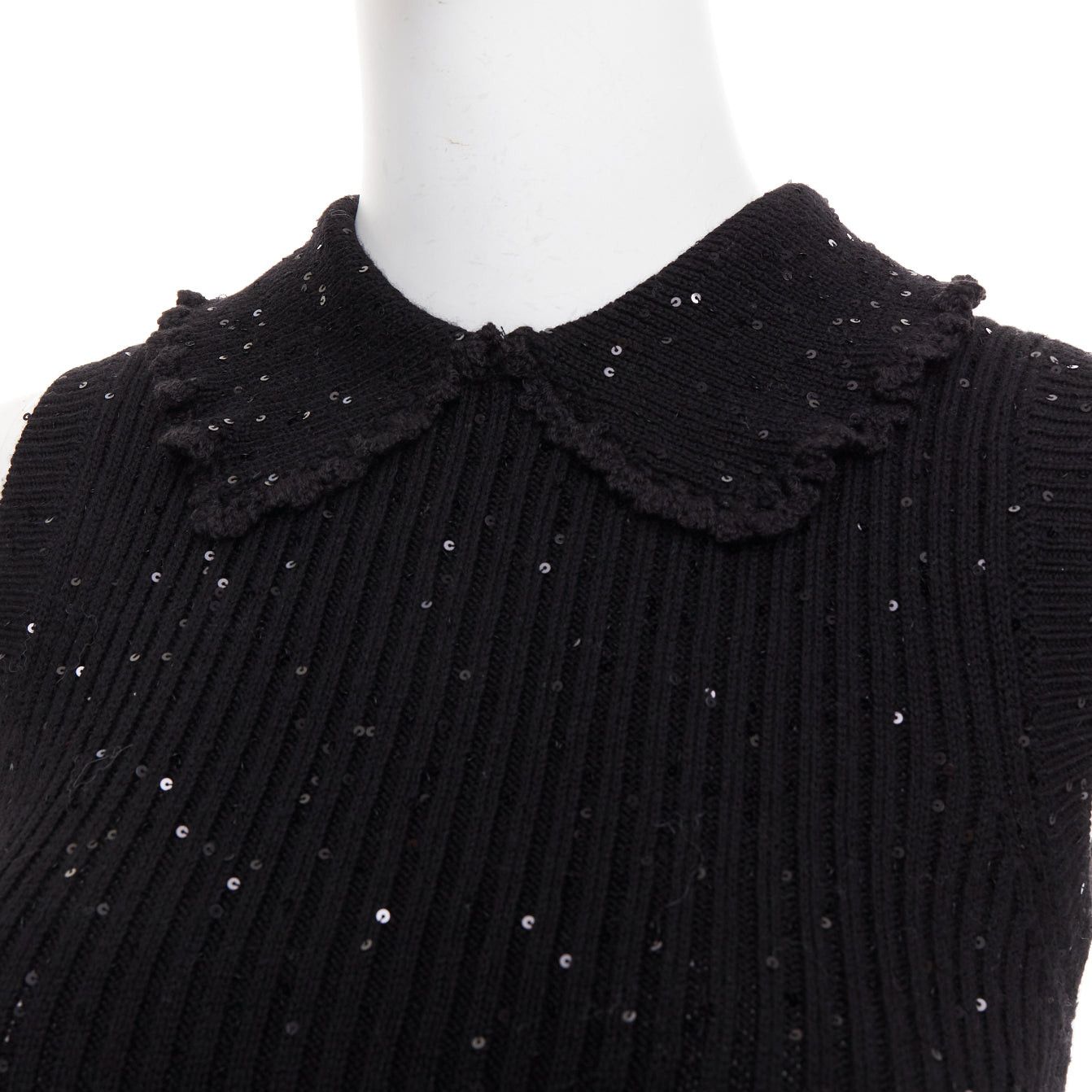 Shushu/Tong SHUSHU TONG black sequinned knit collared red logo rib crop vest UK6 XS Size XS / US 0-2 / IT 36-38 - 7 Thumbnail