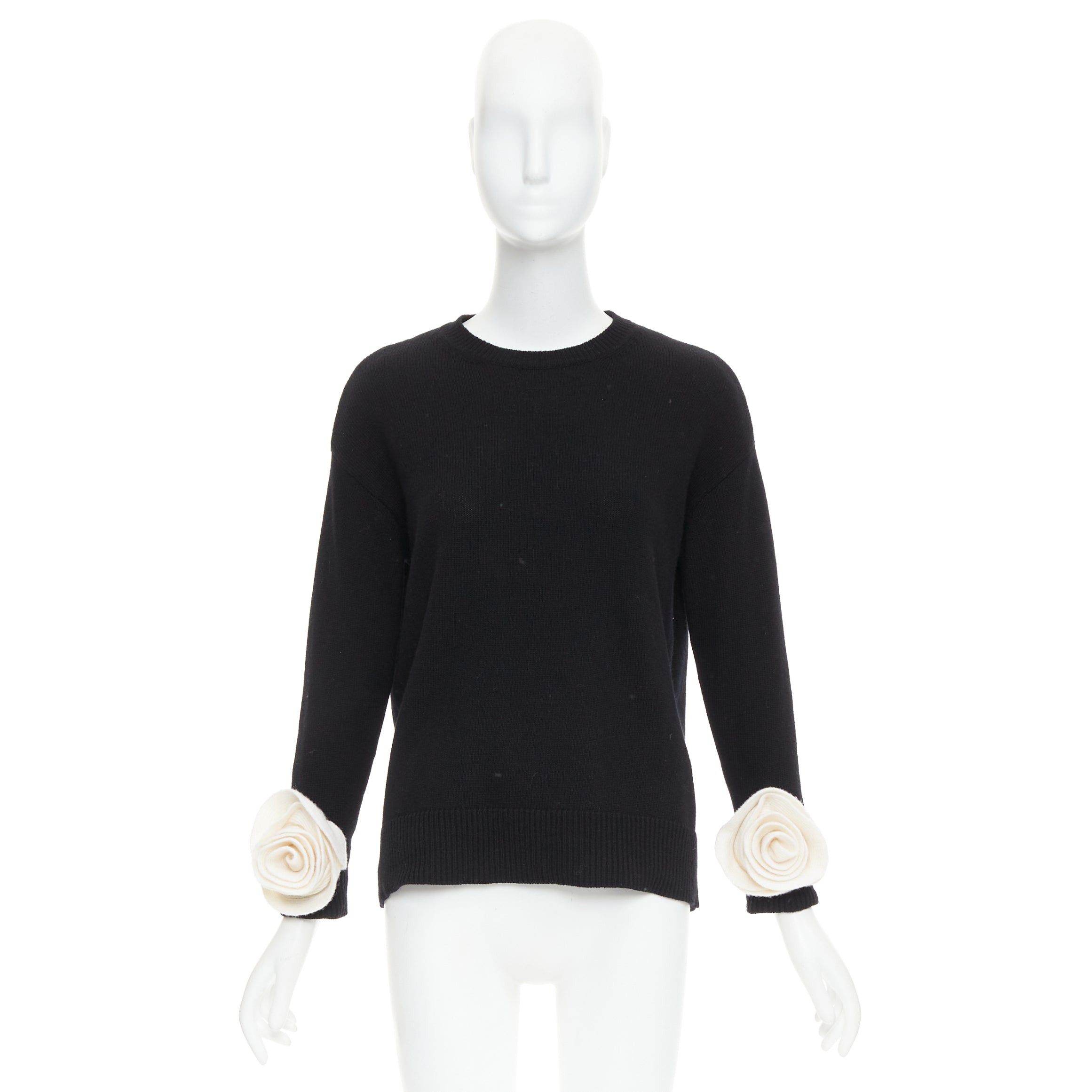 Valentino VALENTINO 2024 black virgin wool cream 3D Flower cuff crew neck sweater XS Size S / US 4 / IT 40 - 9 Thumbnail