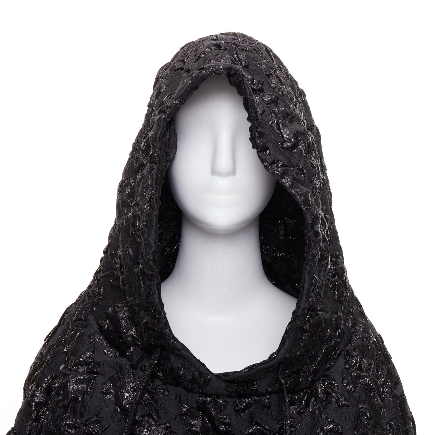 Valentino VALENTINO Pier Paolo Piccioli 2022 black floral 3D jacquard cropped hoodie IT42 M Size M / US 6-8 / IT 42-44 - 7 Thumbnail