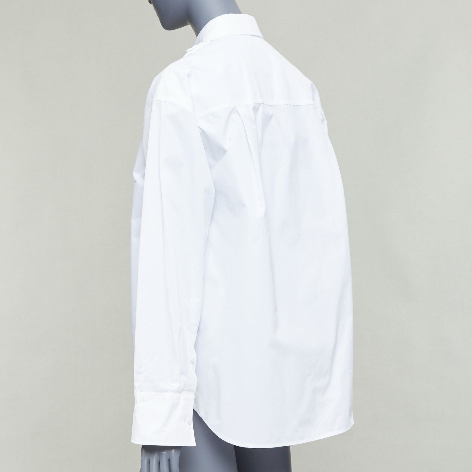 Valentino VALENTINO 2023 white floral 3D applique cut out bib dress shirt IT36 XXS Size XS / US 0-2 / IT 36-38 - 6 Thumbnail