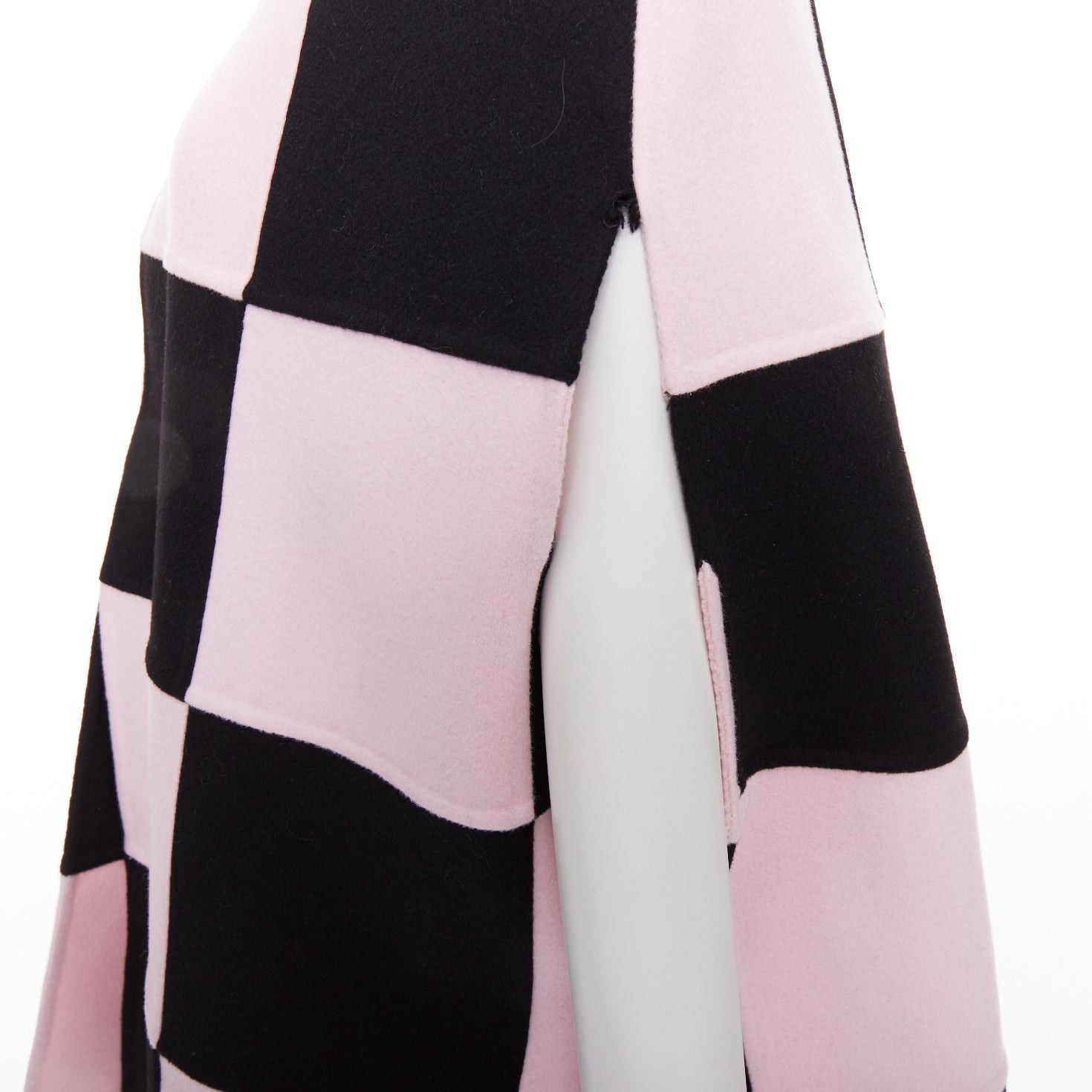 Valentino VALENTINO 2023 black pink checkered wool cashmere cape coat IT36 XXS Size XS / US 0-2 / IT 36-38 - 2 Thumbnail