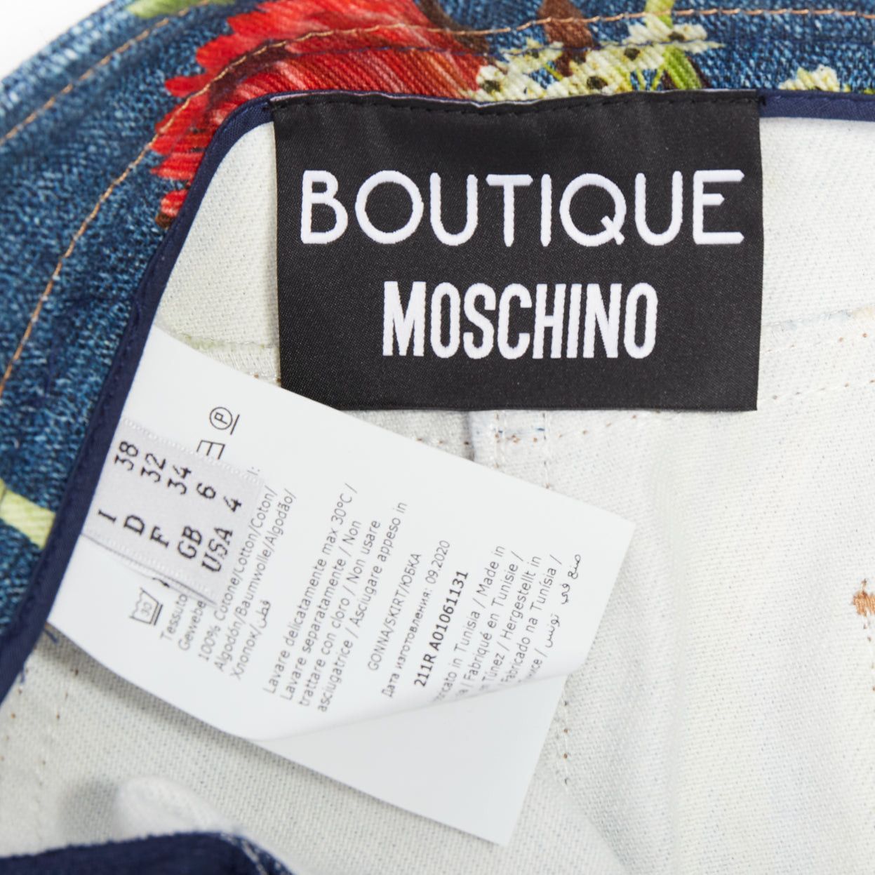 Moschino MOSCHINO BOUTIQUE blue floral print cotton denim mini skirt IT38 XS Size 26" / US 2 / IT 38 - 8 Thumbnail