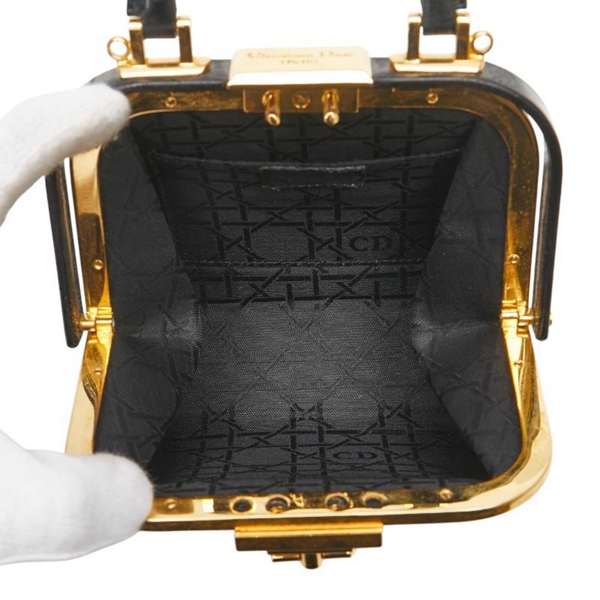 Dior Christian Dior Dior handbag/shoulder bag, 2-way, black and gold patent leather, women's. Size ONE SIZE - 9 Thumbnail