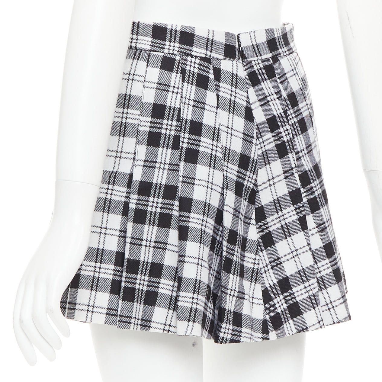 RED Valentino RED VALENTINO black grey 100% virgin wool checked tartan mini skort IT38 XS Size 26" / US 2 / IT 38 - 6 Thumbnail