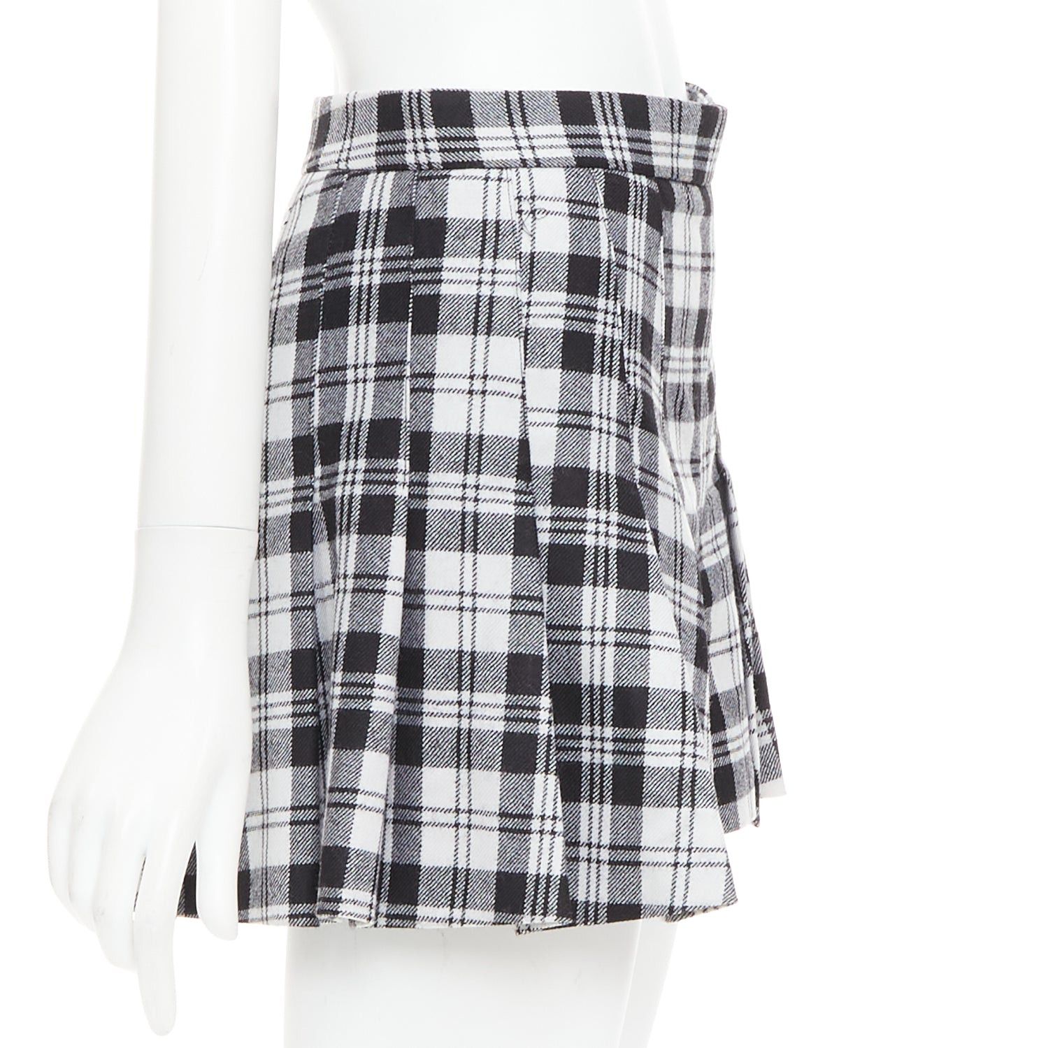 RED Valentino RED VALENTINO black grey 100% virgin wool checked tartan mini skort IT38 XS Size 26" / US 2 / IT 38 - 4 Thumbnail