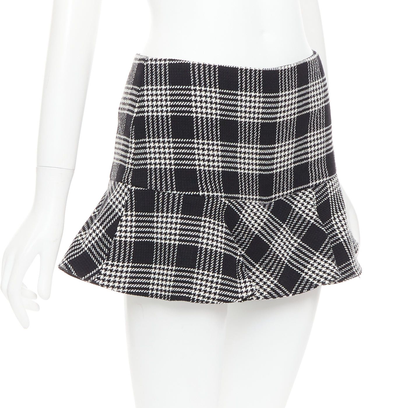 RED Valentino RED VALENTINO black grey houndstooth check print frill mini skort IT38 XS Size 26" / US 2 / IT 38 - 3 Thumbnail
