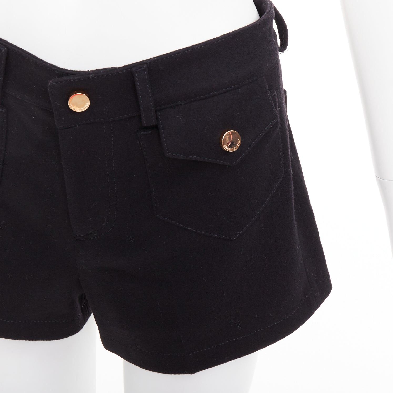 RED Valentino RED VALENTINO black wool blend gold logo buttons mini shorts IT38 XS Size 26" / US 2 / IT 38 - 2 Thumbnail