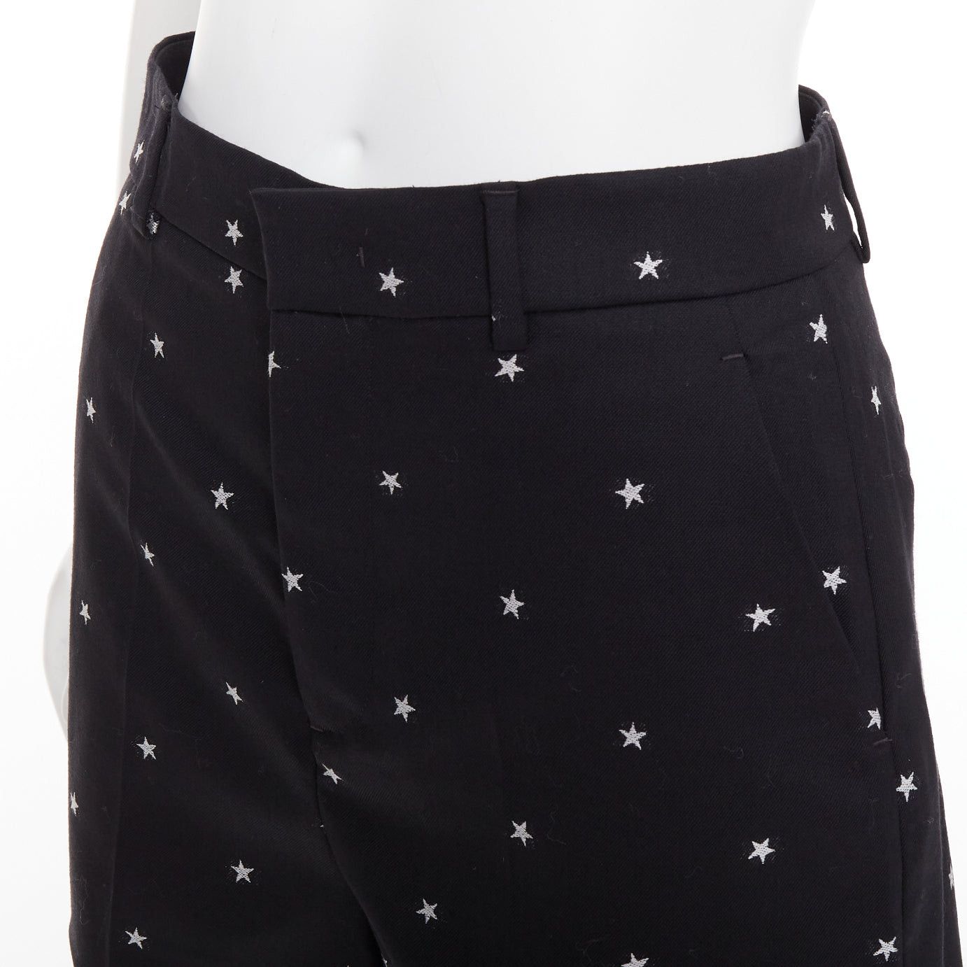 RED Valentino RED VALENTINO black white star intarsia wool blend mini shorts IT38 XS Size 26" / US 2 / IT 38 - 2 Thumbnail