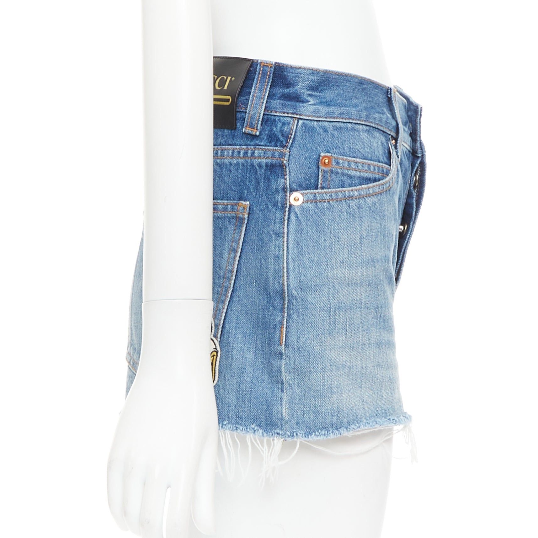 Gucci GUCCI Disney Donald Duck blue denim yellow patch cut off shorts 23" Size 27" / US 4 / IT 40 - 4 Thumbnail