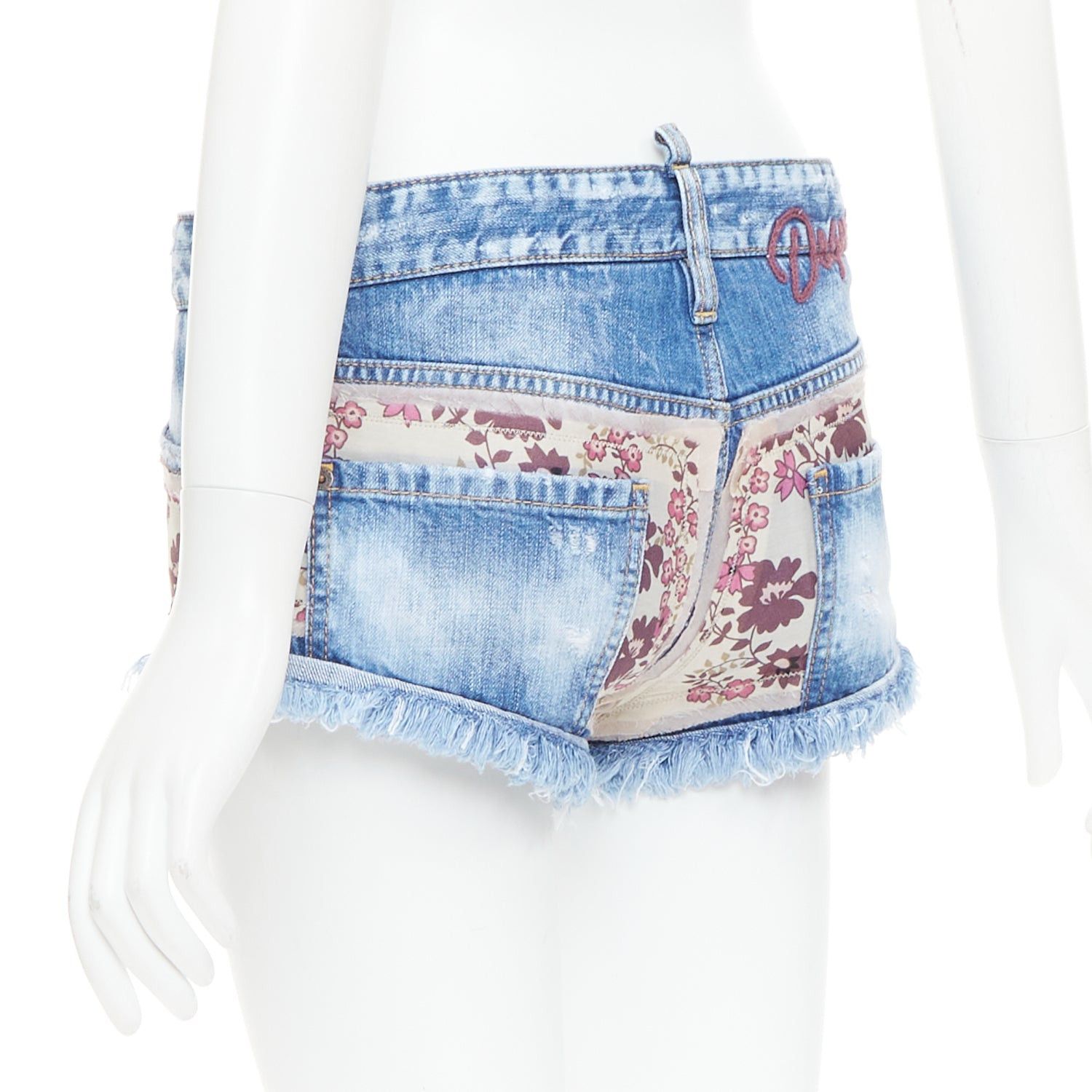 Dsquared2 DSQUARED2 pink floral patch blue denim logo cut off mini shorts IT38 XS Size 26" / US 2 / IT 38 - 6 Thumbnail