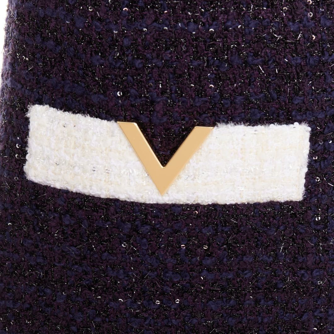 Valentino VALENTINO 2023 Retro Mini cream navy boucle tweed V logo mini dress IT38 XS Size XS / US 0-2 / IT 36-38 - 7 Thumbnail