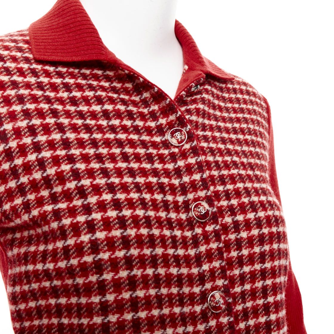 Chanel CHANEL 24N red beige cashmere blend CC applique cardigan FR34 XS GDragon Size XS / US 0-2 / IT 36-38 - 7 Thumbnail