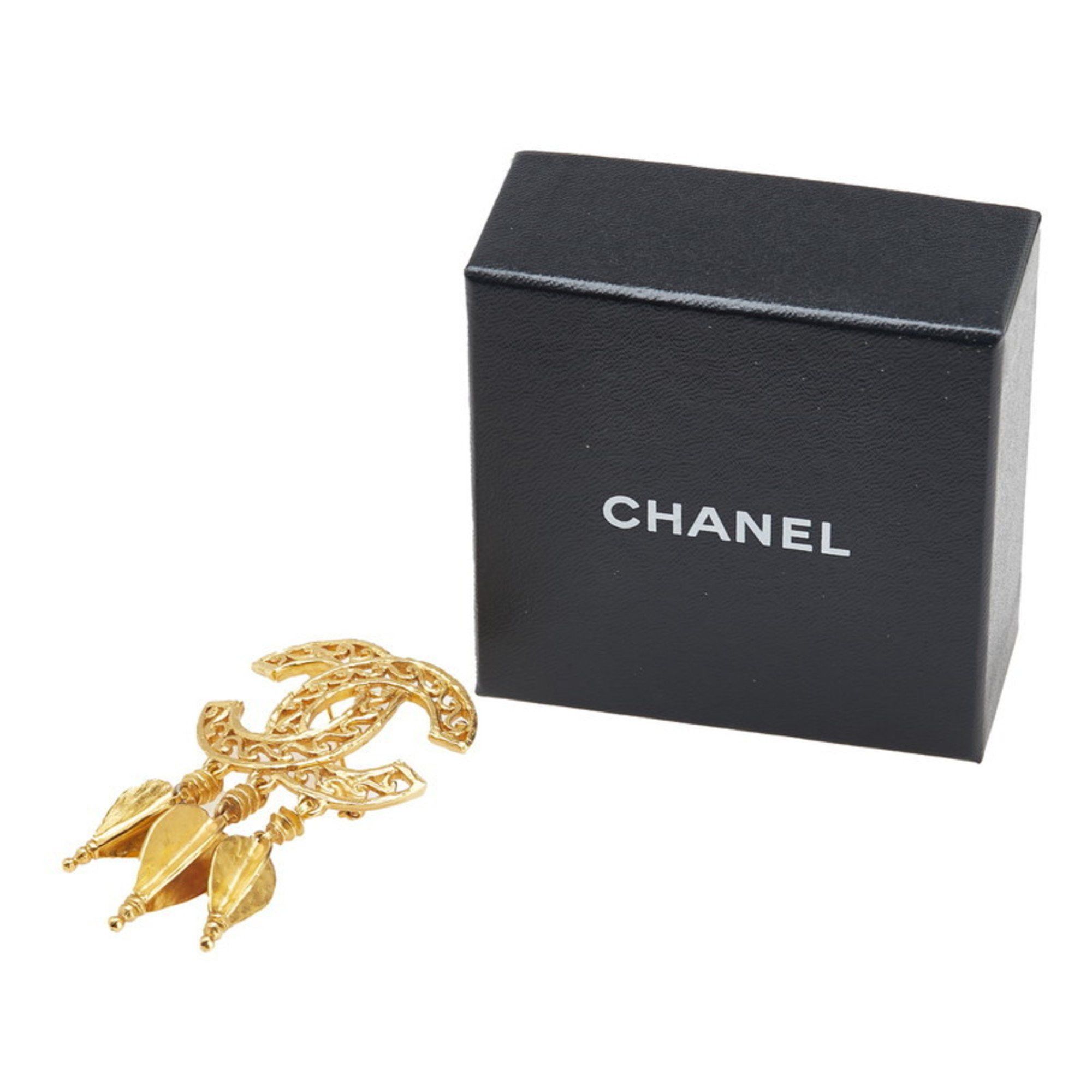 Chanel Vintage Chanel Coco Mark Swing Brooch, Gold Plated, Women's, CHANEL Size ONE SIZE - 4 Thumbnail